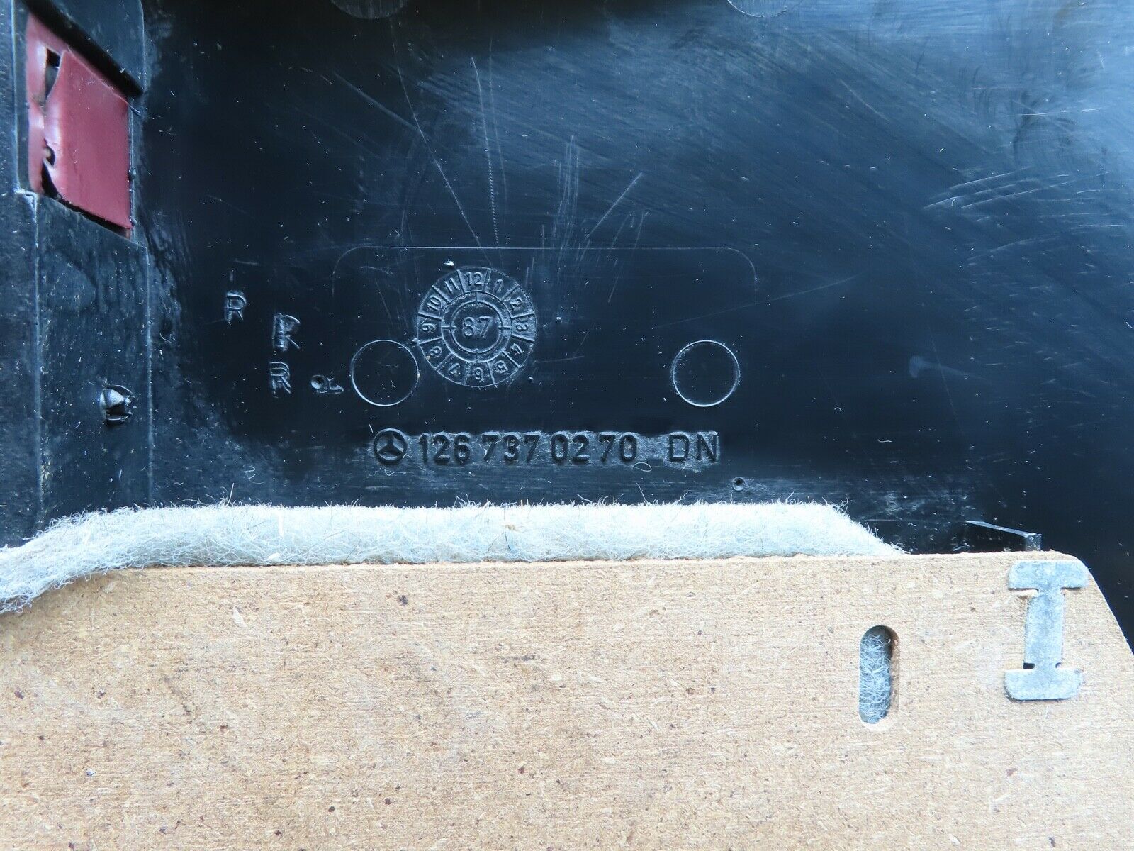 21457 Mercedes-Benz W126 300SE Rear Right Door Card Burgundy Red 1267370270