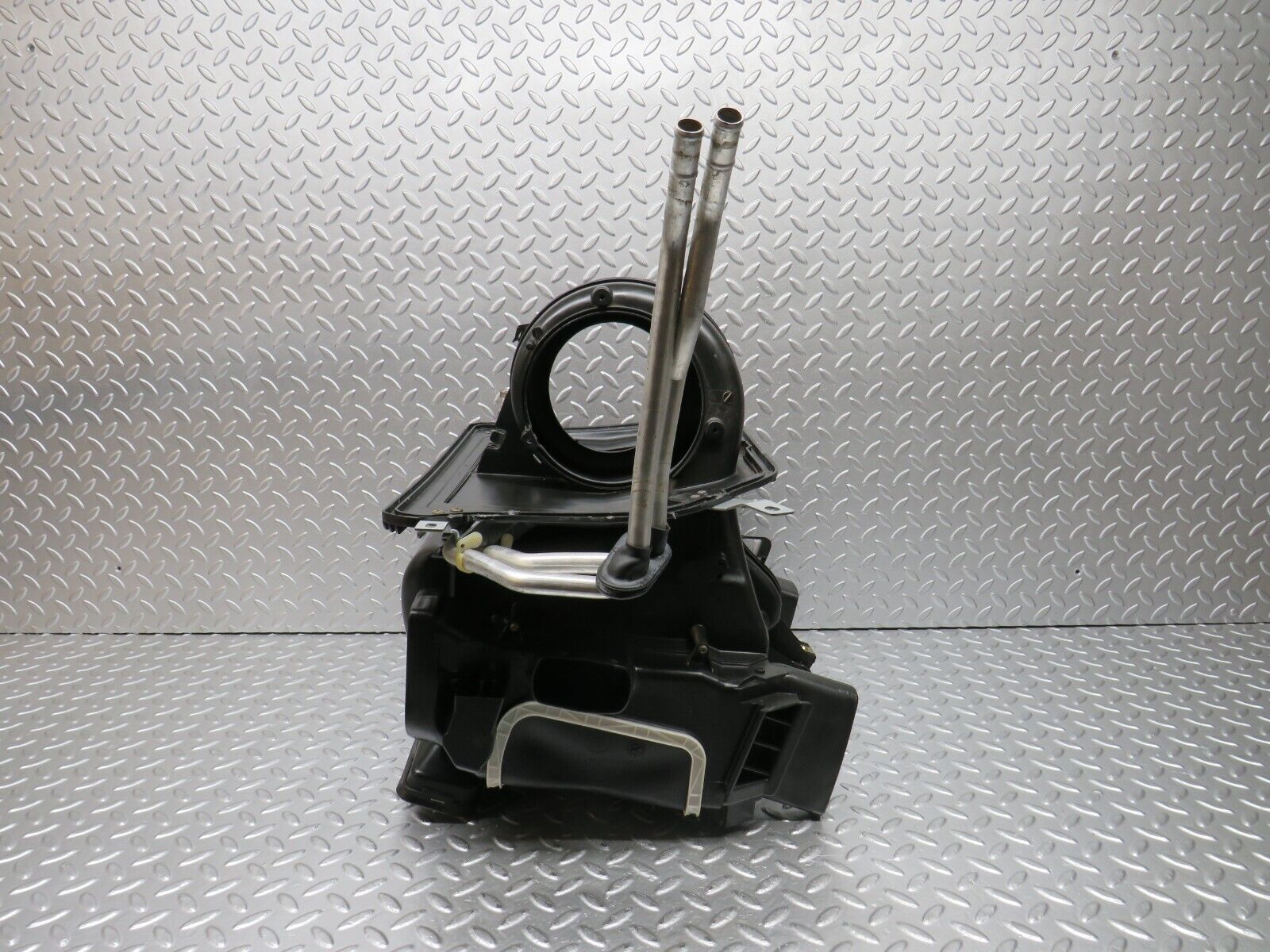 30465 Mercedes-Benz W124 230E Heater Blower Box Housing 1248304962