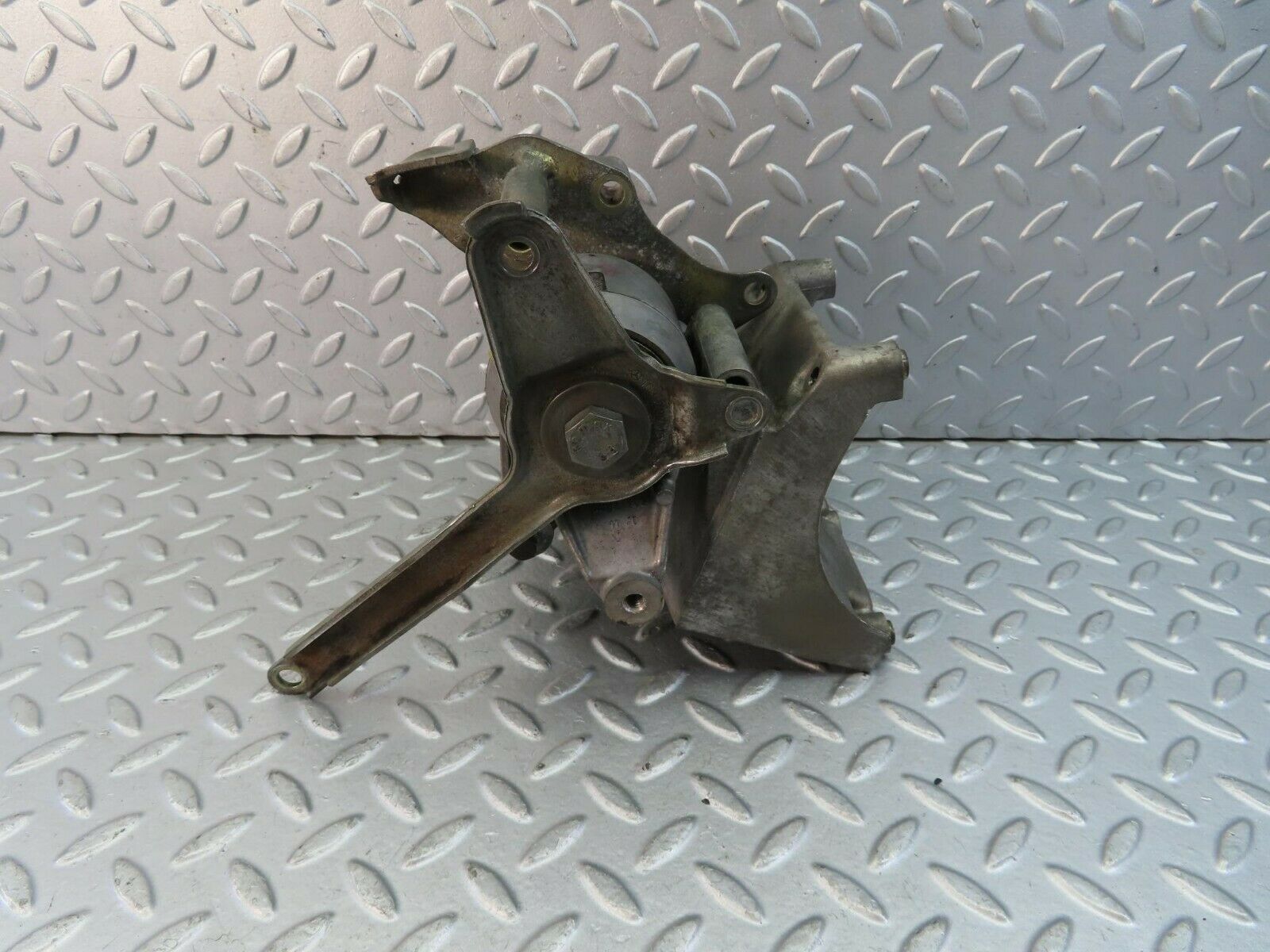9509 Mercedes-Benz C124 300CE Coupe Power Steering Pump Bracket 1264660641