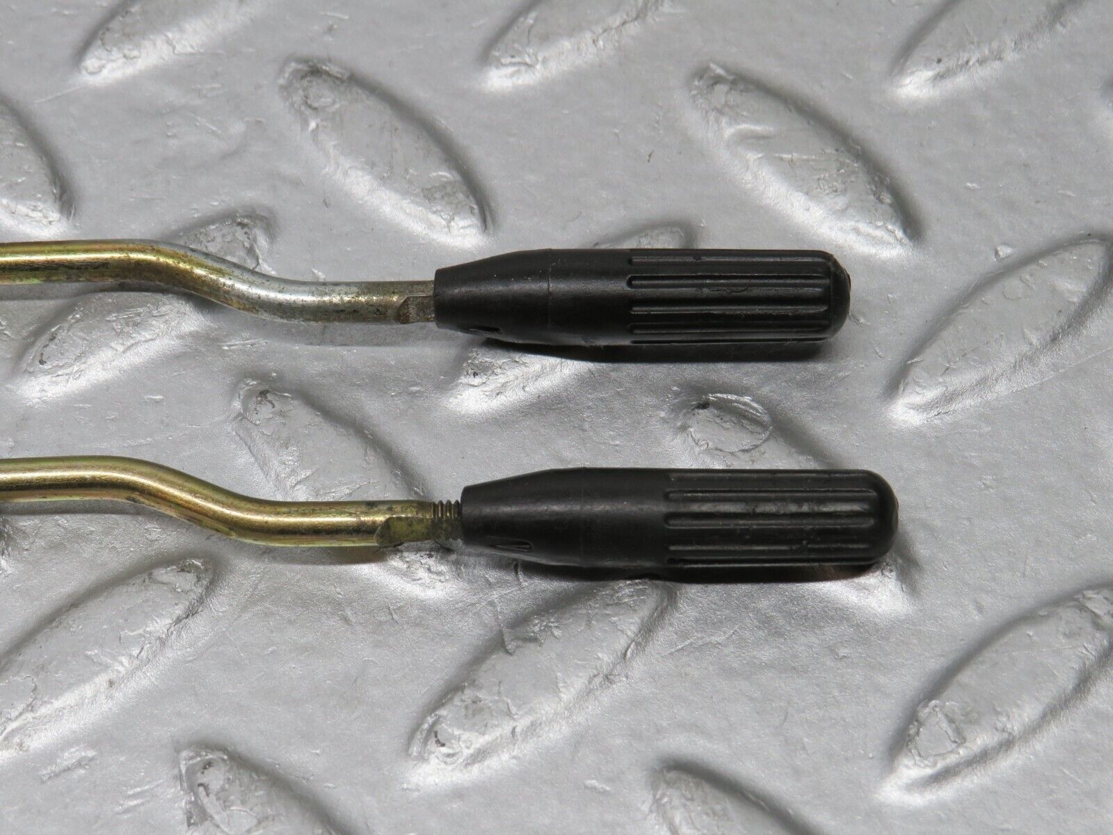 38914 Mercedes-Benz W201 190E 2.6L Front Door Lock Knob