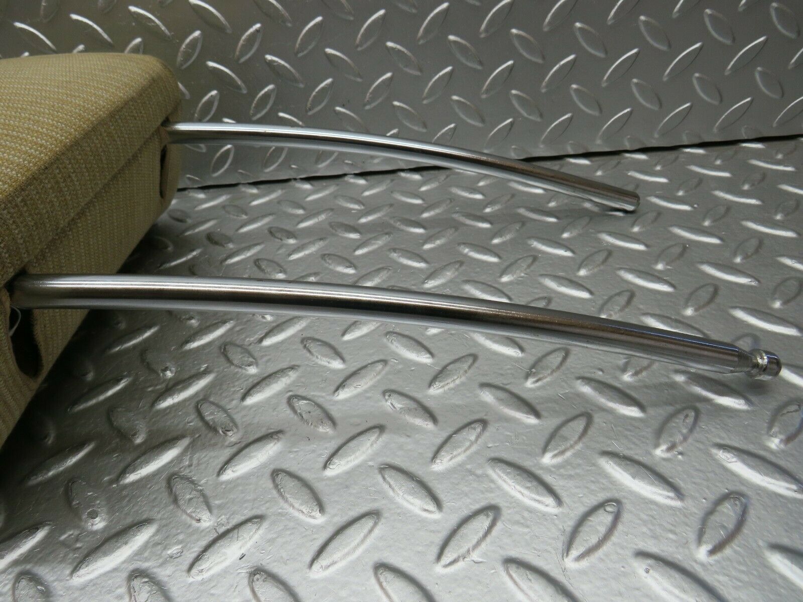 24142 Mercedes-Benz W123 280E Front Seat Headrest