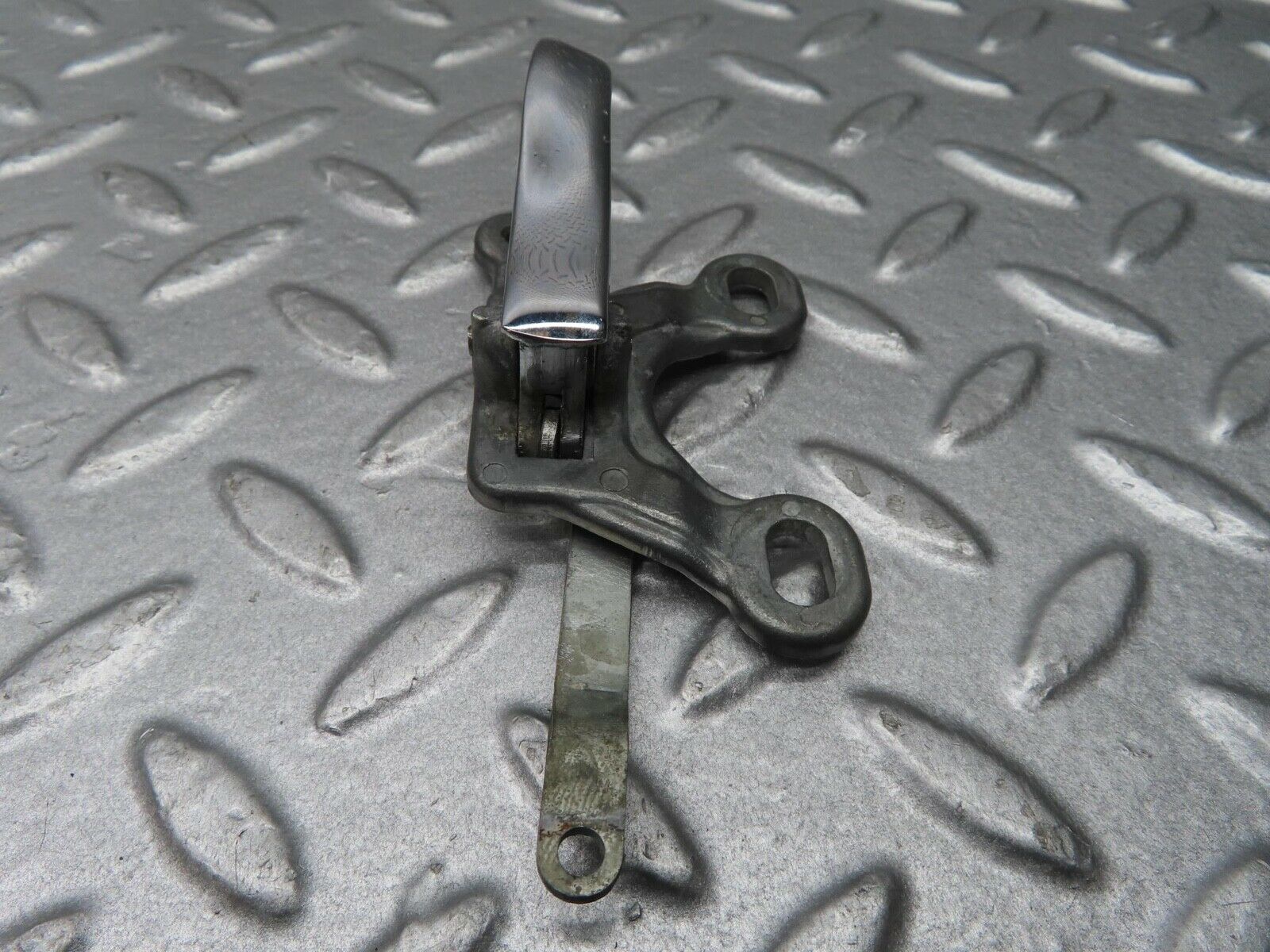 13047 Mercedes-Benz W111 220S Left Interior Door Handle 1107660319