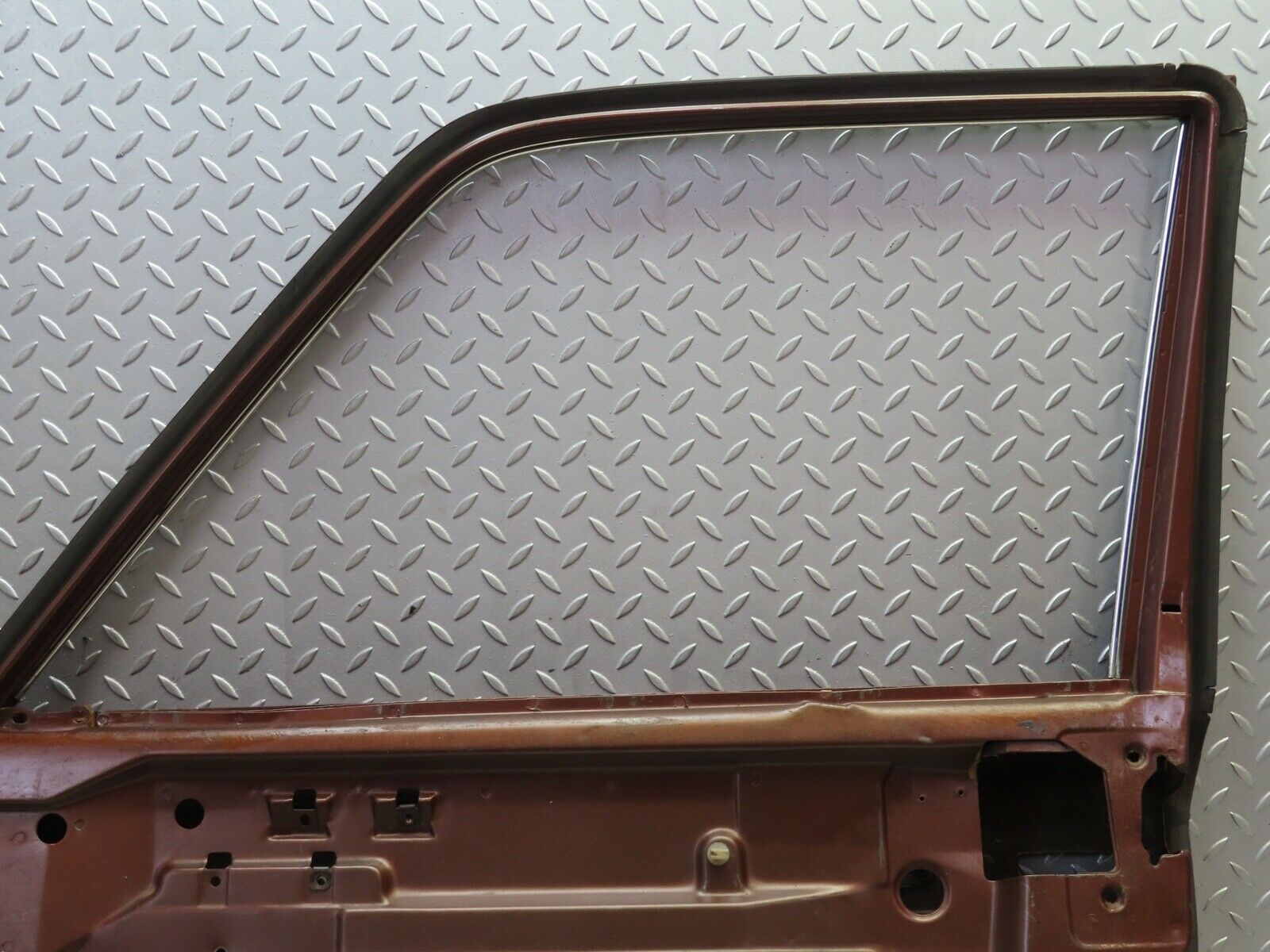 18808 Mercedes-Benz W116 Front Right Door