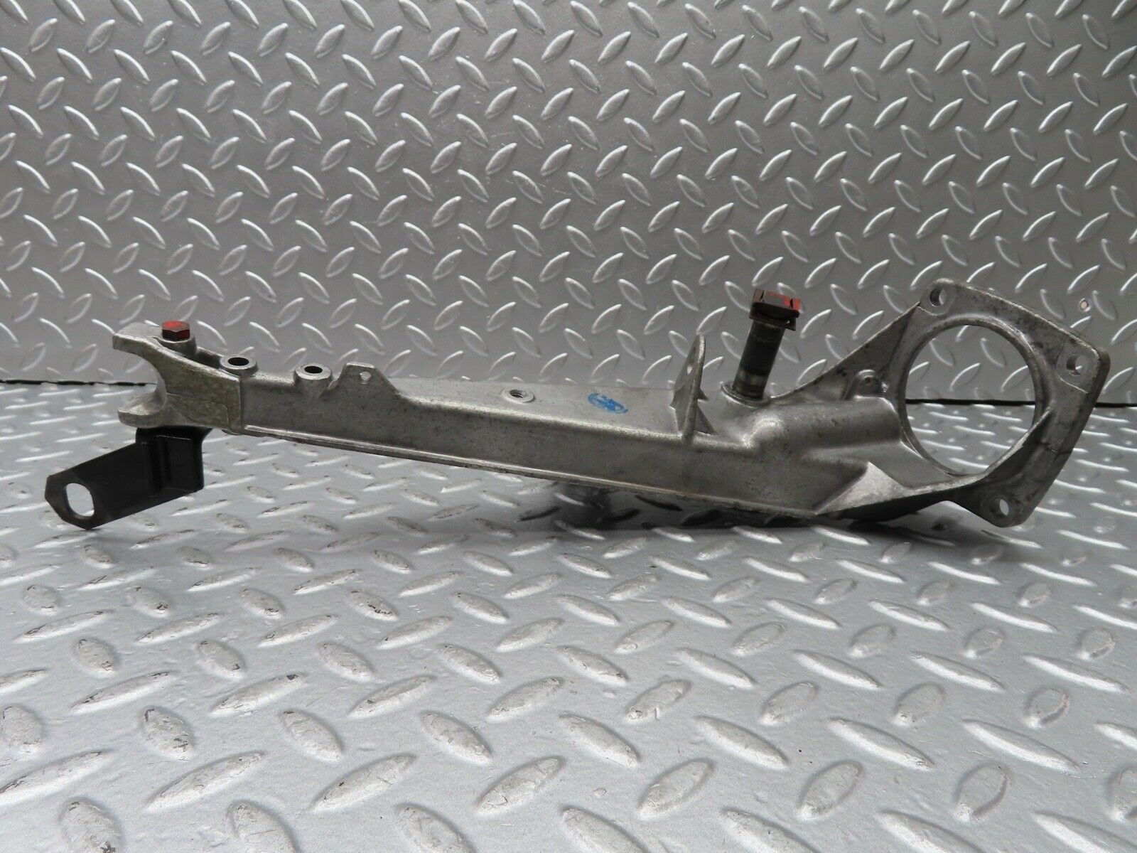 20337 Mercedes-Benz W114 280CE Coupe Brake Pedal Bracket 1152940701