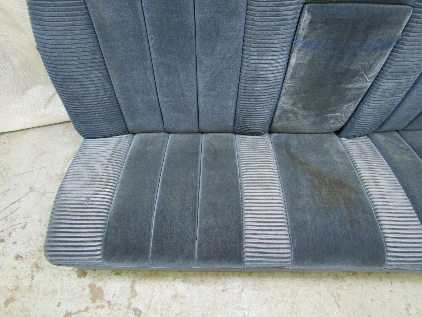 3257 Mercedes-Benz C107 350SLC Coupe Coupe Rear Seat Blue Fabric 1079240216