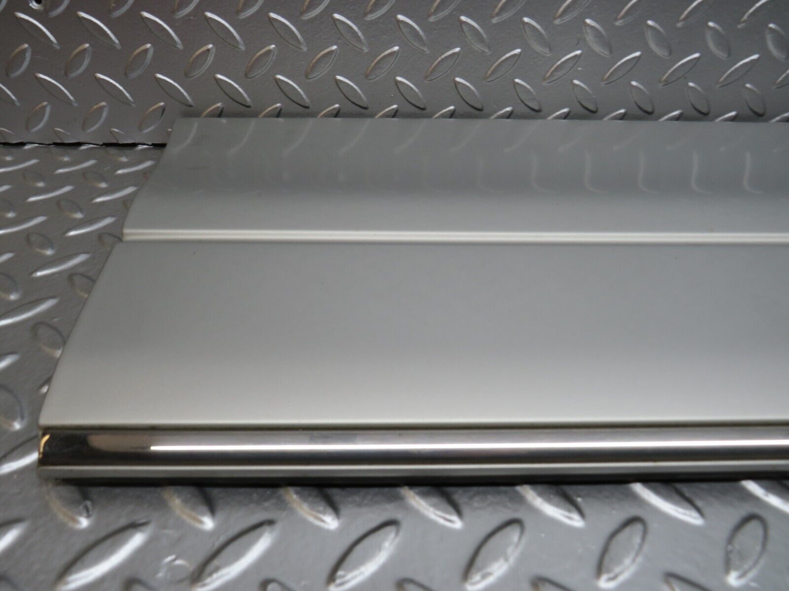 24806 Mercedes-Benz W140 S320 Front Left Door Lower Trim 1406907140