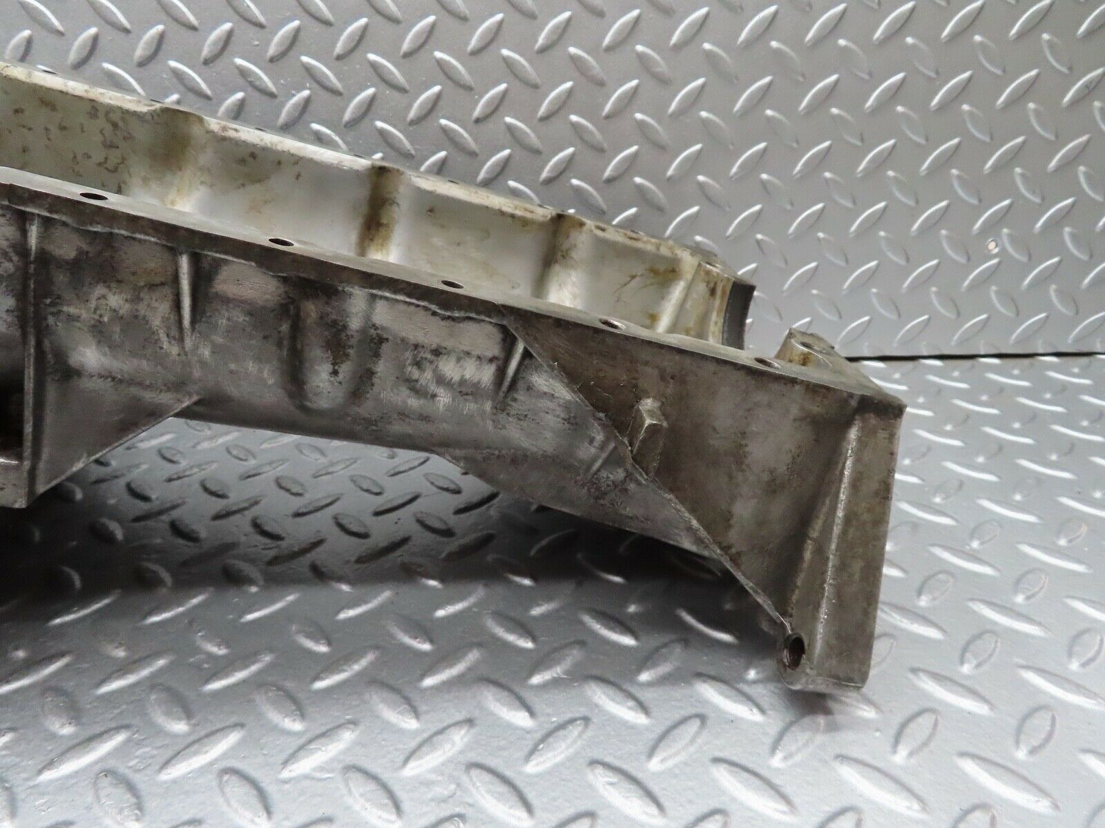 18227 Mercedes-Benz W111 220SE Coupe Oil Pan Oil Sump 1150141402