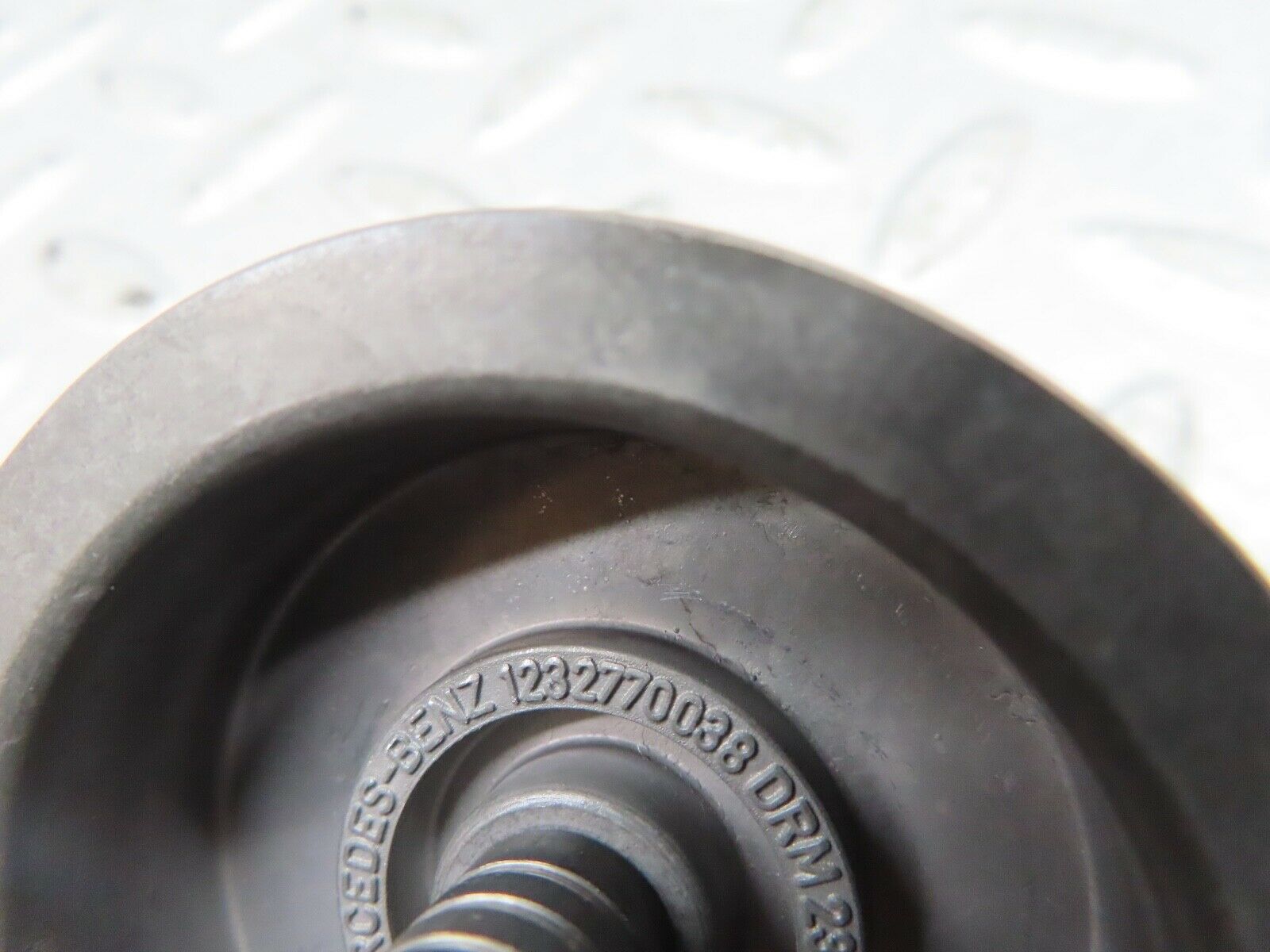 17846 Mercedes-Benz W123 230E Automatic Transmission Front Servo 1232770340