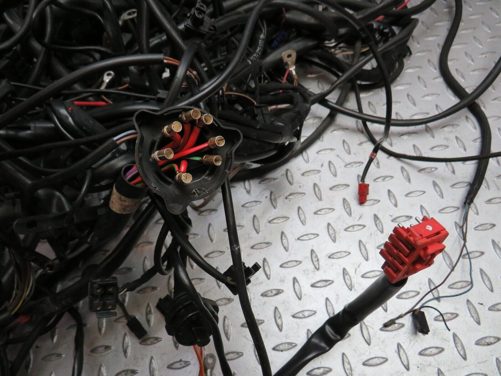 31606 Mercedes-Benz W201 190LE 1.8L Engine Wire Wiring Harness 2015402032 201540263