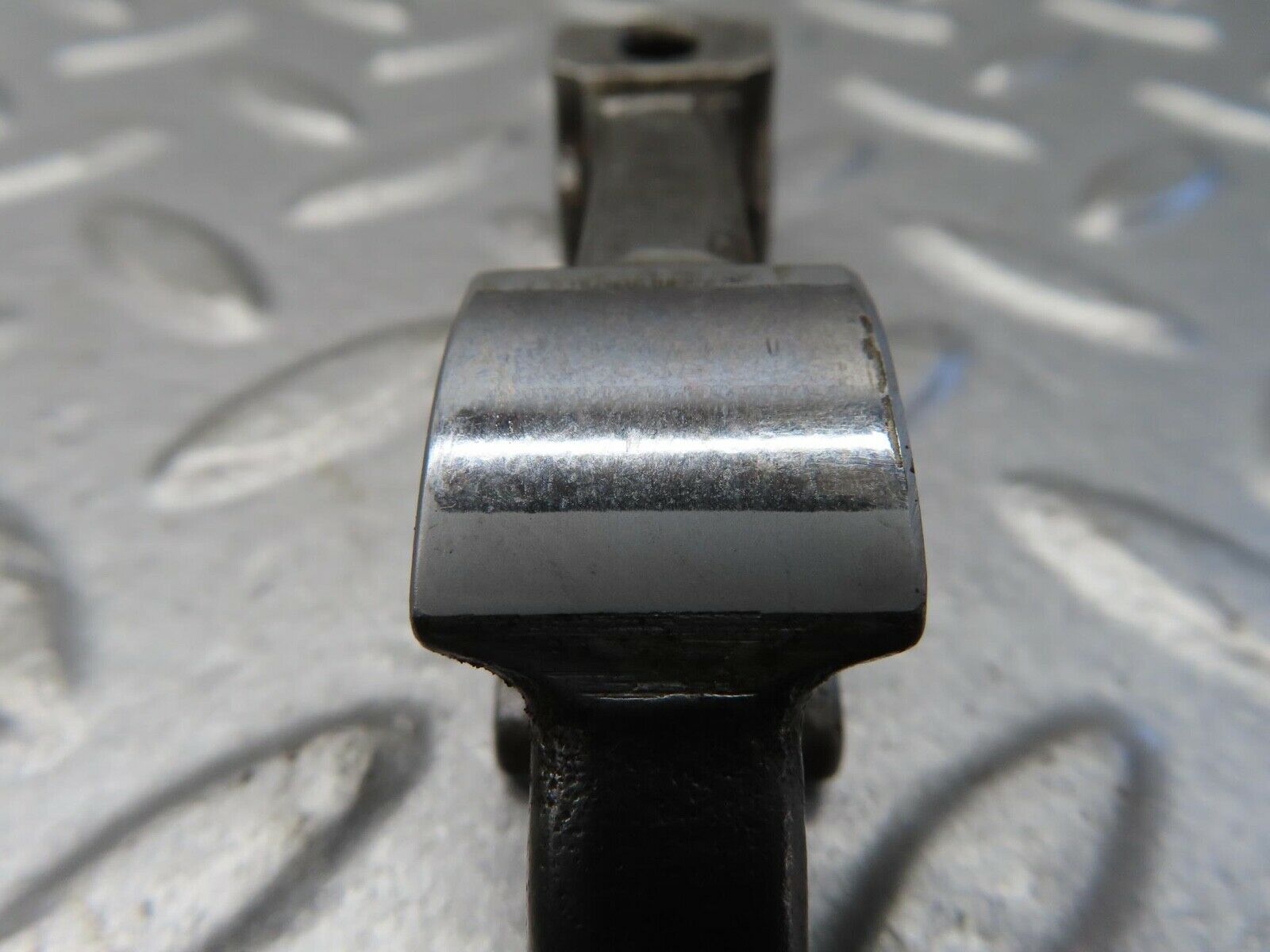 13373 Mercedes-Benz W111 230S Valve Rocker Arm With Retaining Spring