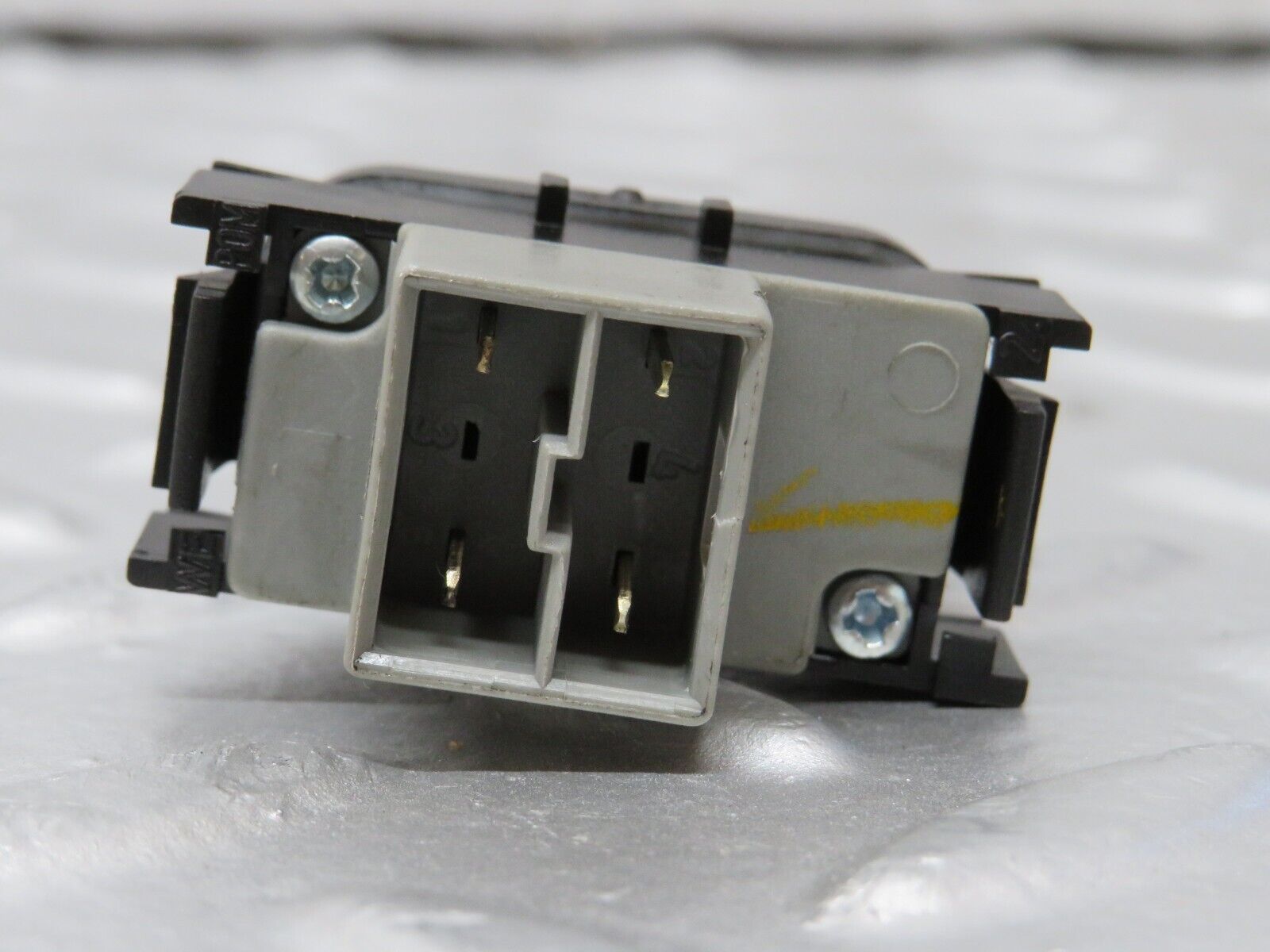 34961 Mercedes-Benz W210 320E Towing Alarm Switch 2108201710