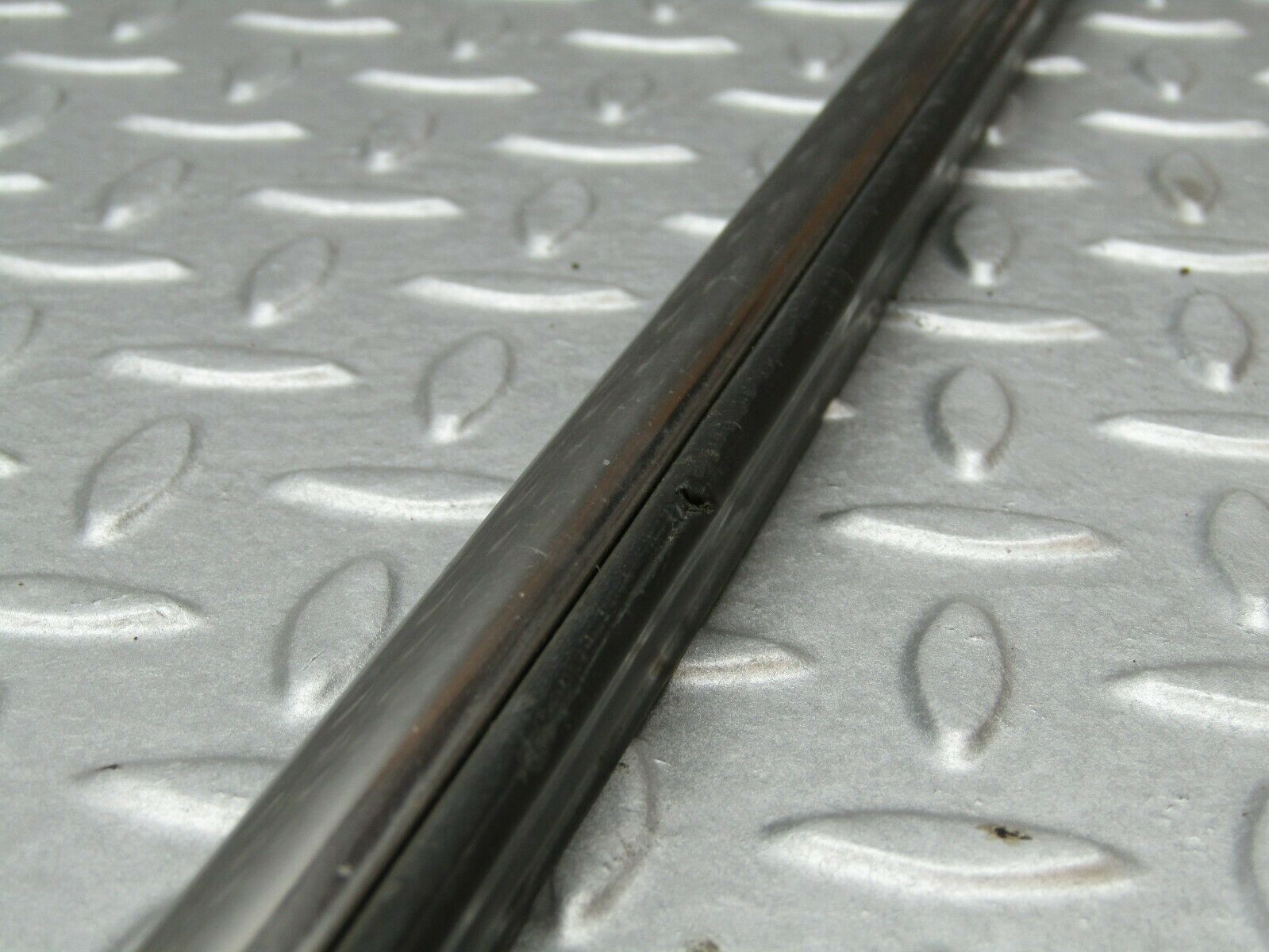 3336 Mercedes-Benz W115 220D Centre Door Chrome Trim Rear Left