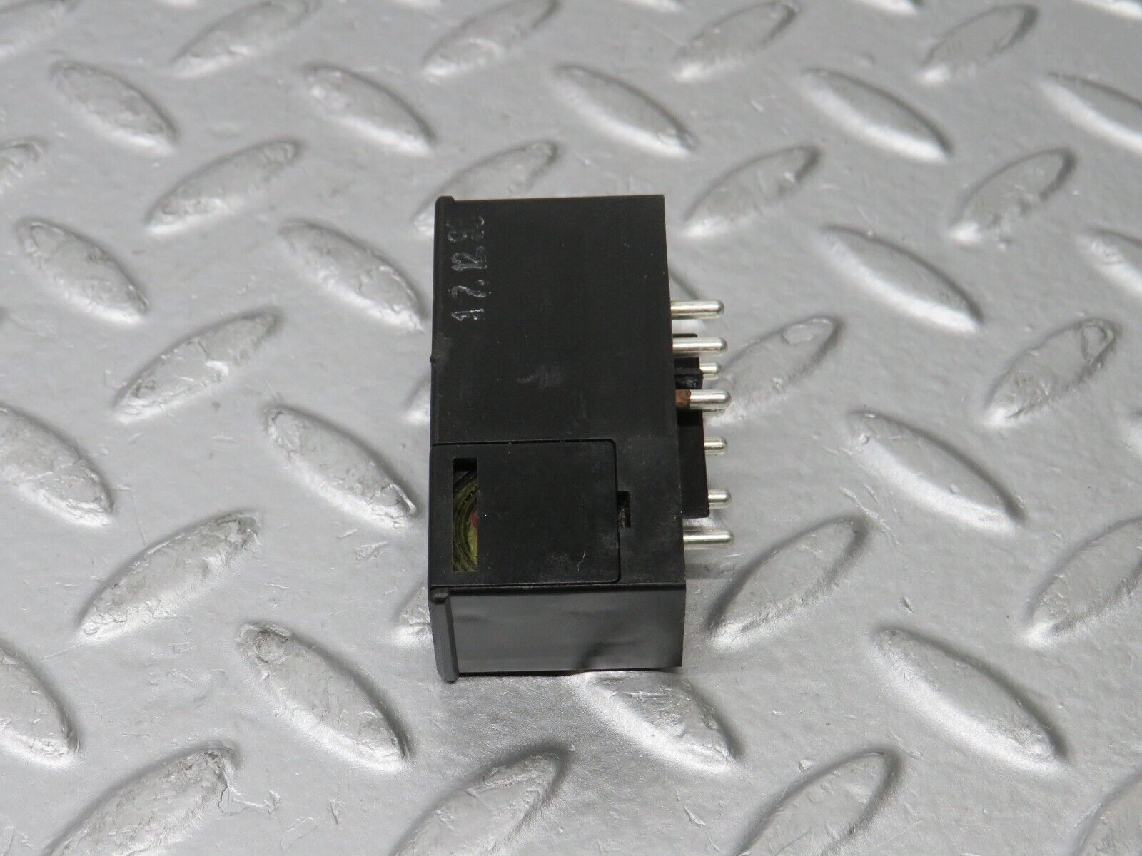 38395 Mercedes-Benz R129 280SL Coupe Left Seat Locking Relay 1298210047