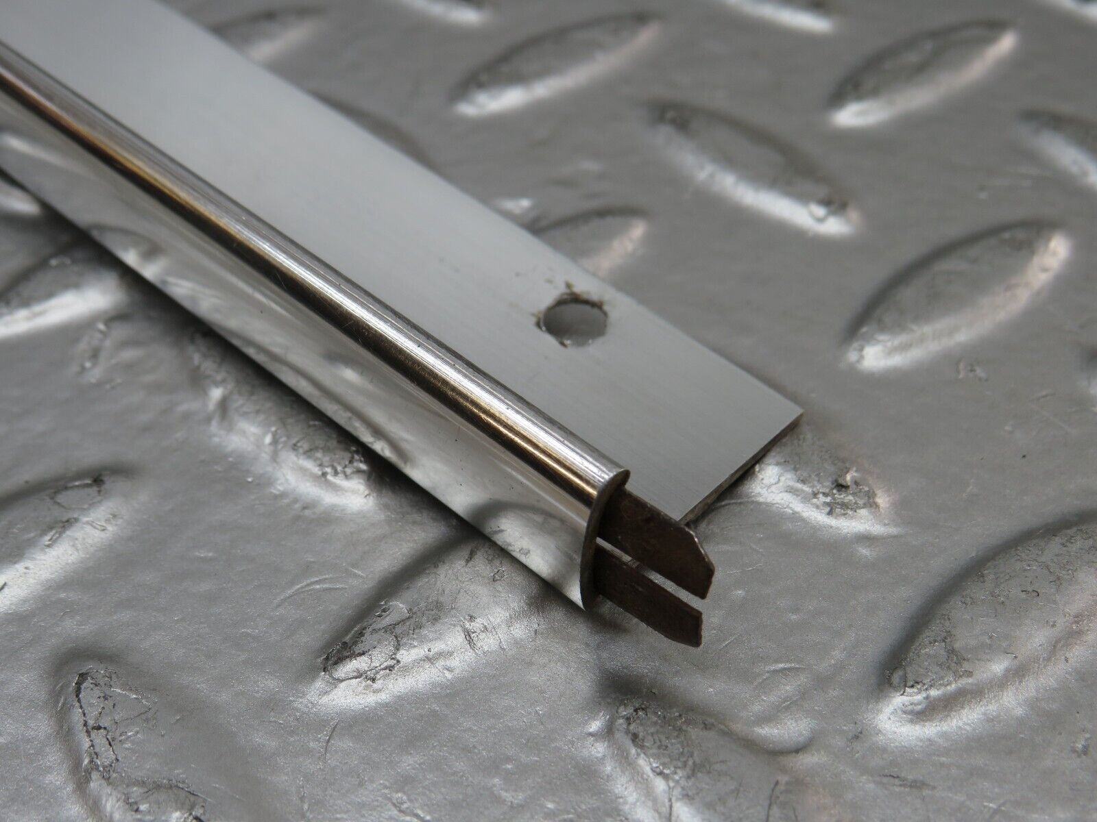 26404 Mercedes-Benz W116 450SE Roof Chrome Trim Left Side