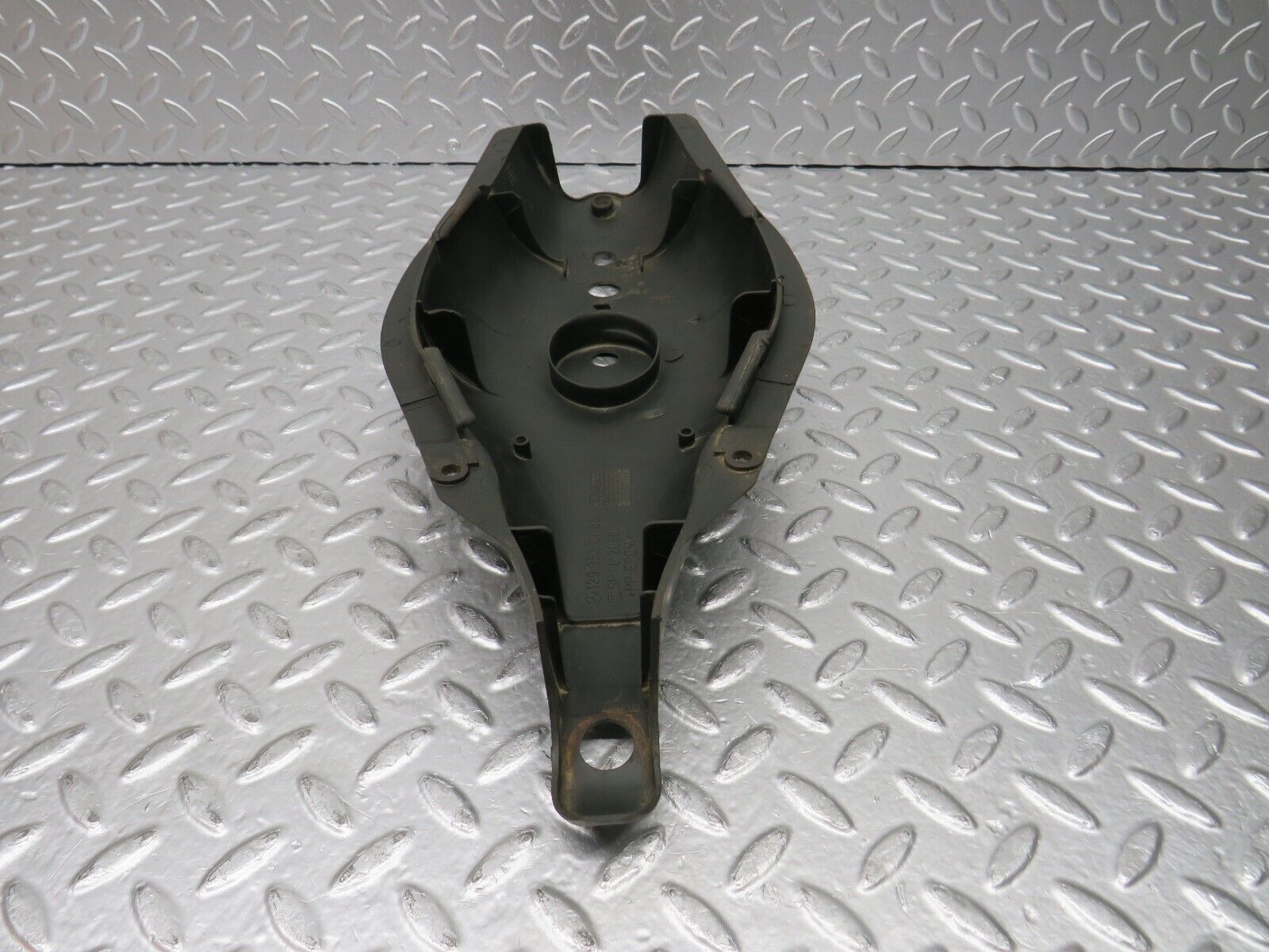 30436 Mercedes-Benz W124 230E Rear Control Arm Cover 1293520188