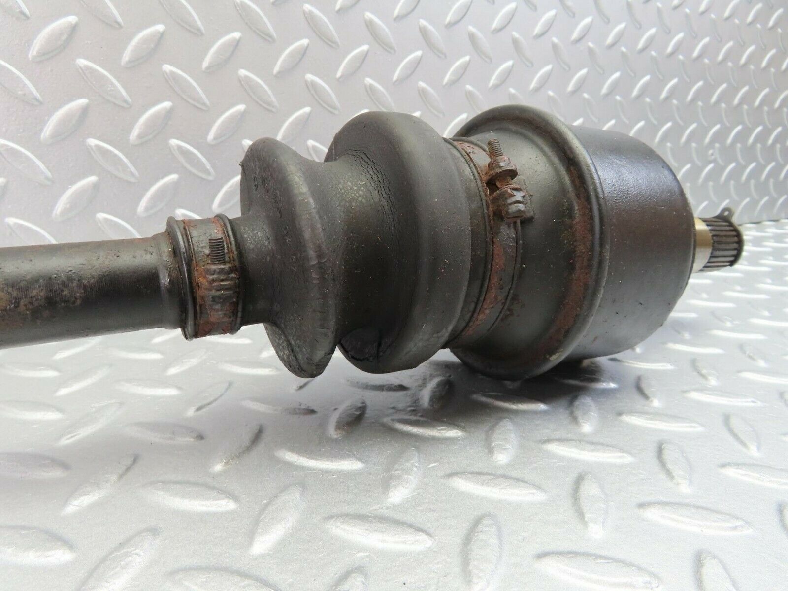9785 Mercedes-Benz W115 220D Axle Shaft Drive Shaft