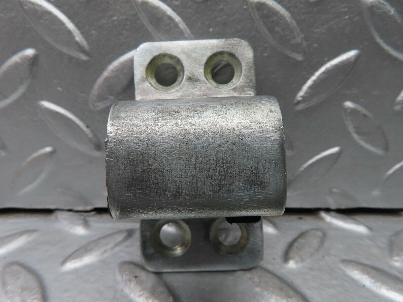 21140 Mercedes-Benz W123 230E Door Lock Latch Right Side