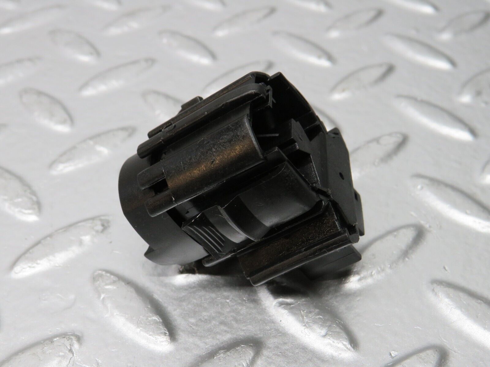 31612 Mercedes-Benz W201 190LE 1.8L Kick Down Switch 0025452214