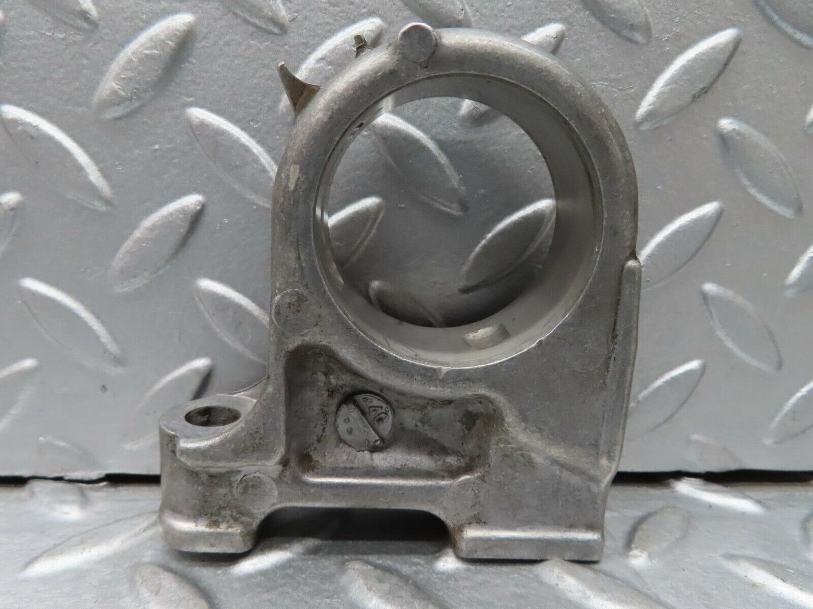 16722 Mercedes-Benz C107 380SLC Camshaft Tower Bearing 1160514612