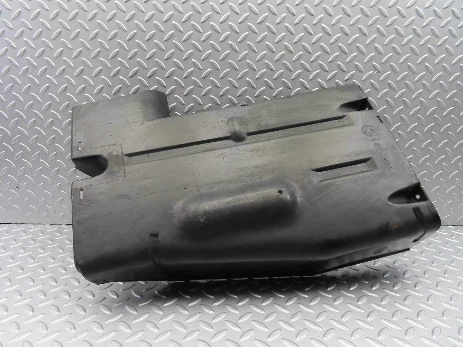 6777 Mercedes-Benz S124 E220 Wagon Fuel Pump Cover 1244780637