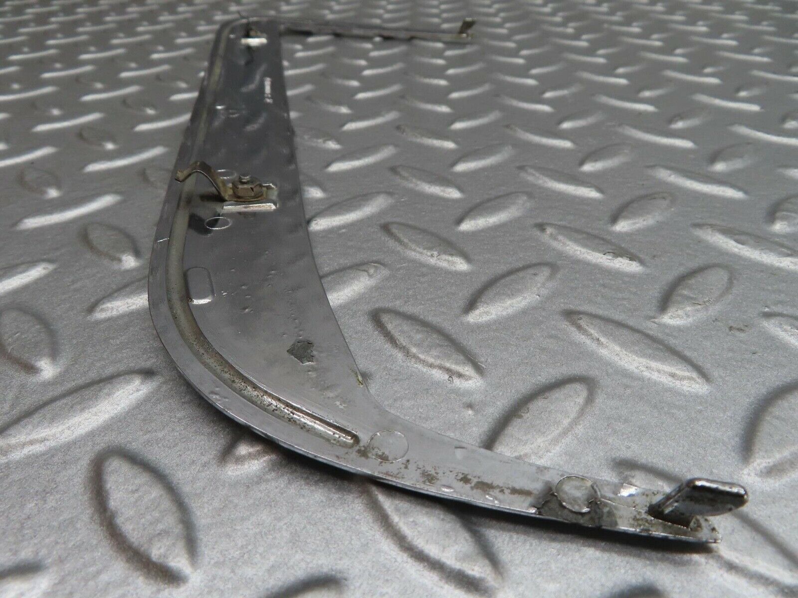 13069 Mercedes-Benz W111 220S C Pillar Chrome Trim Right Side 1116900489