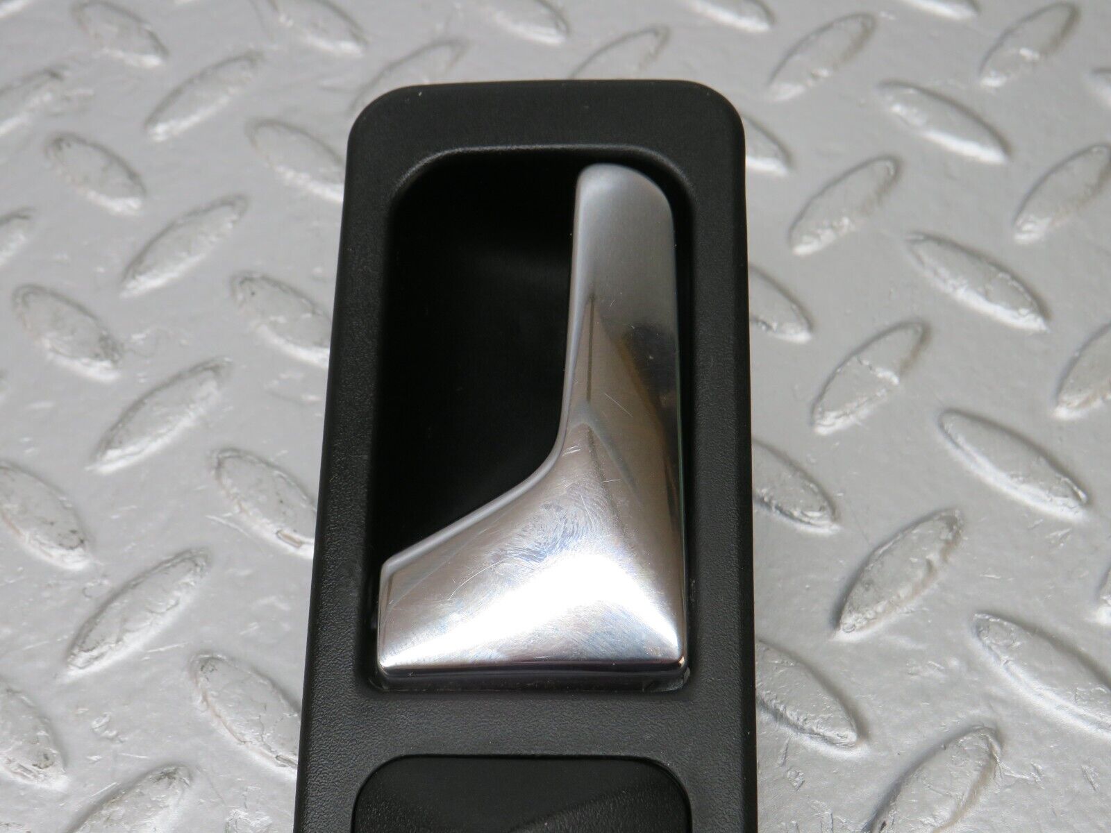 33644 Mercedes-Benz W201 190E 2.0L Left Interior Door Handle 2017660164