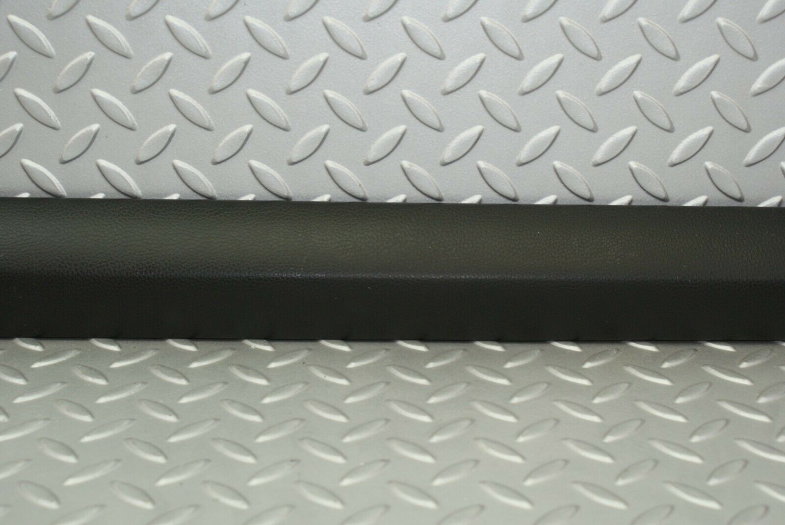 3112 Mercedes-Benz W115 220D Front Right Upper Door Panel Black