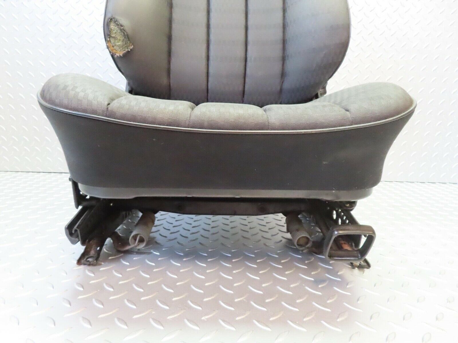 14793 Mercedes-Benz W201 190E Front Right Driver Seat