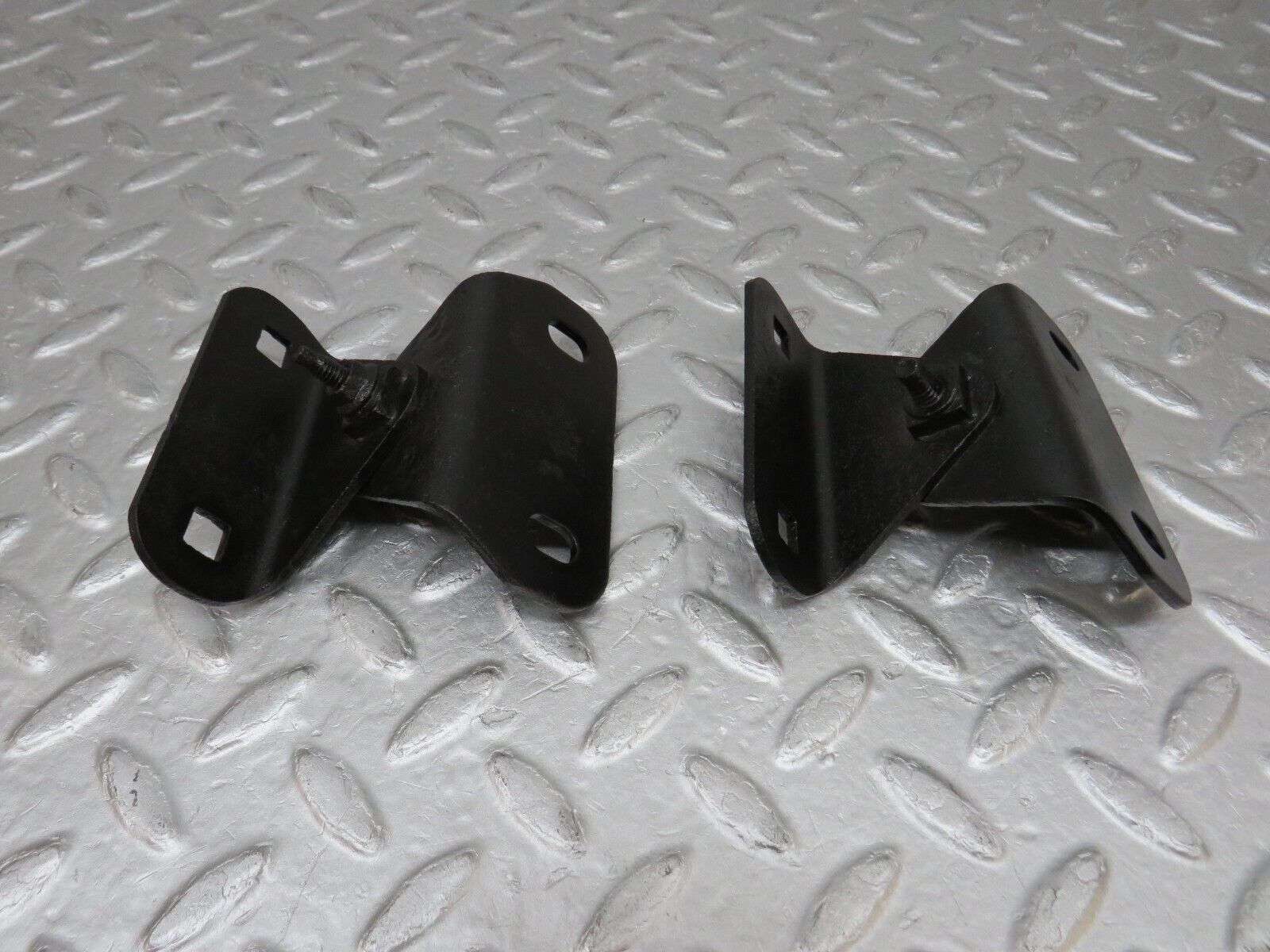 37562 Mercedes-Benz W109 300SEL Rear Bumper Bracket Pair