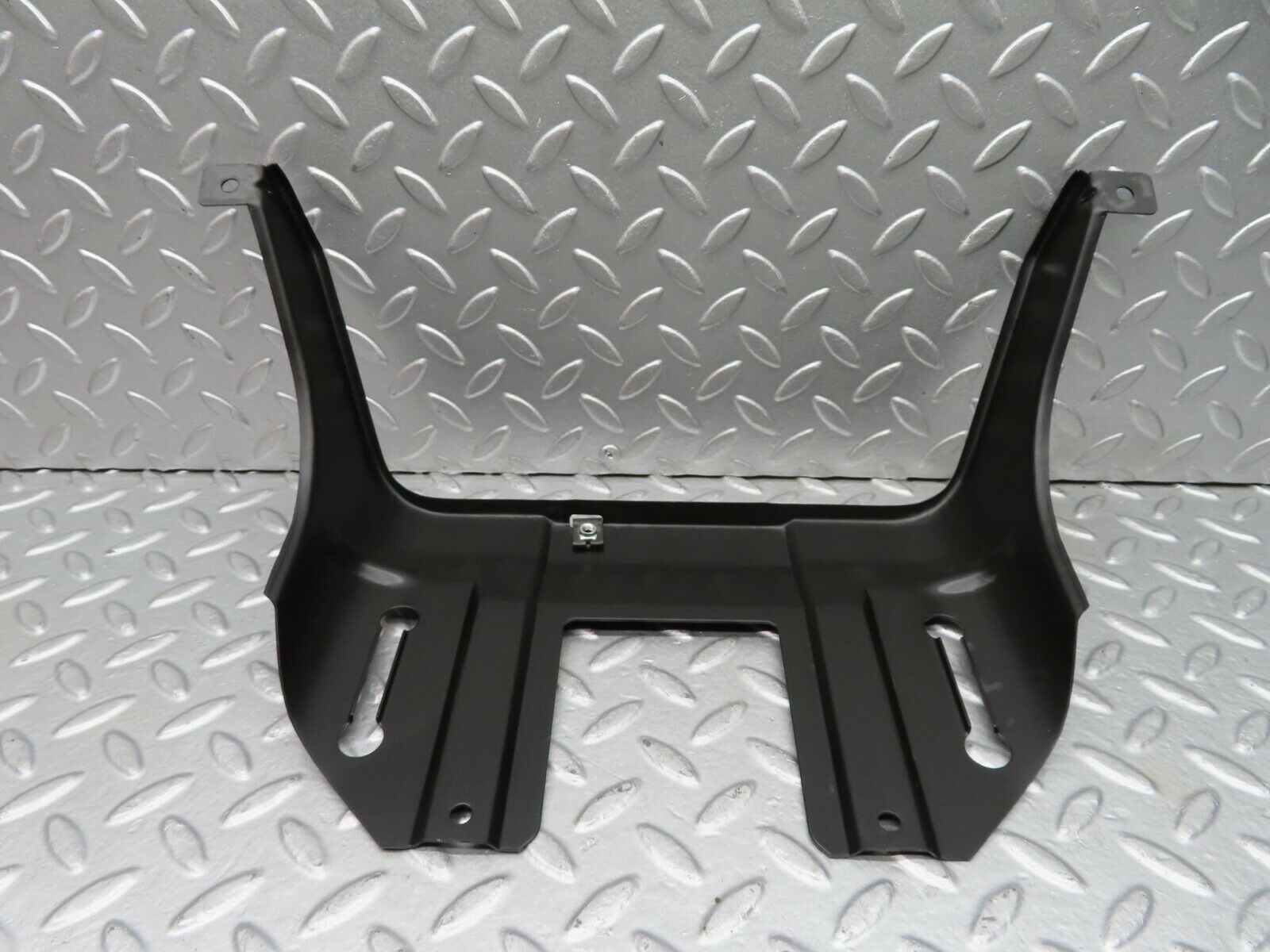 14886 Mercedes-Benz W140 S320 First Aid Box Bracket