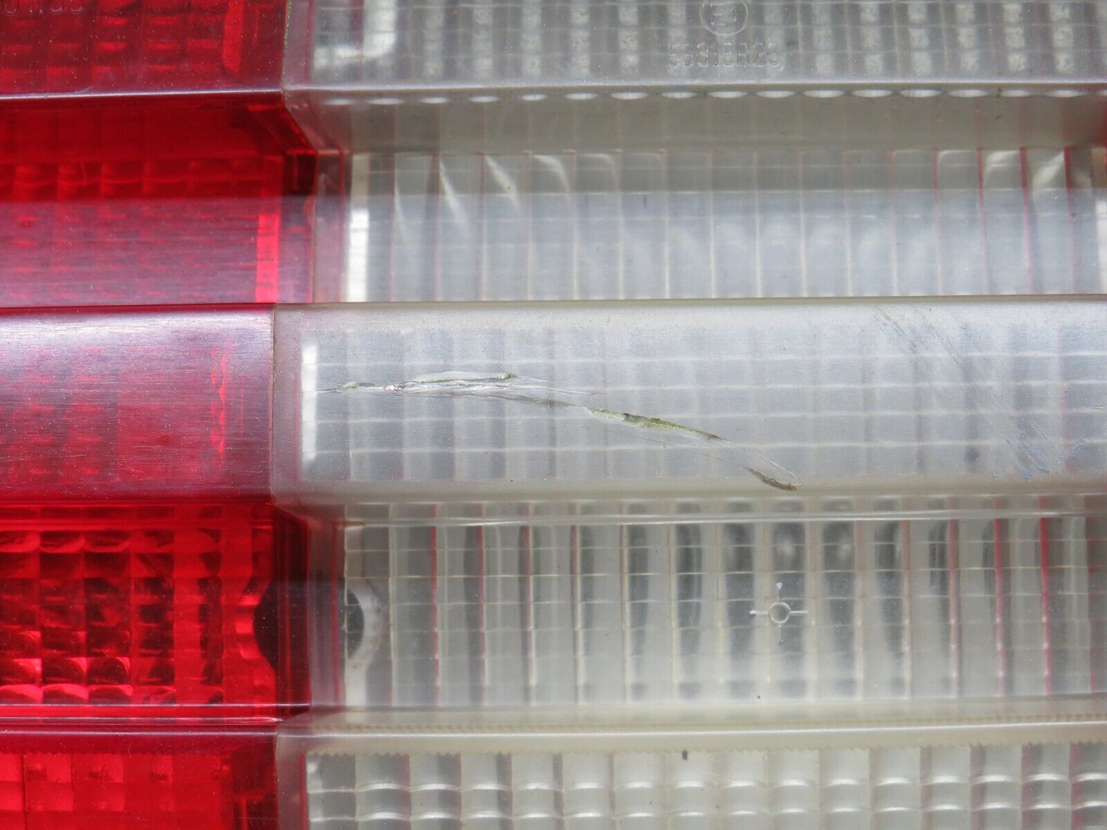 36191 Mercedes-Benz W126 420SE Tail Light & Bulb Holder Right Side 22072