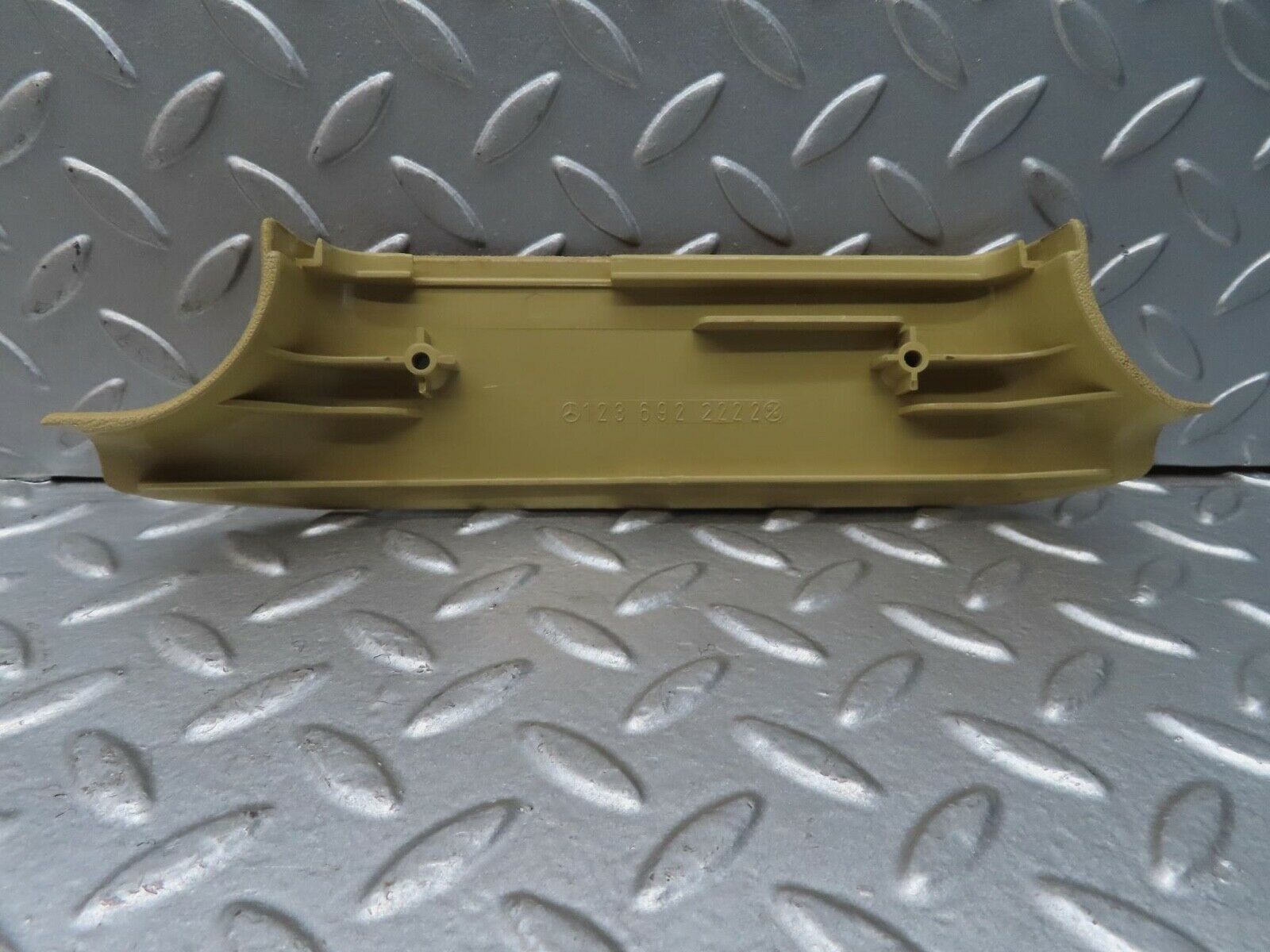 13478 Mercedes-Benz W123 200 B Pillar Bottom Cover Right Side Cream 1236922222