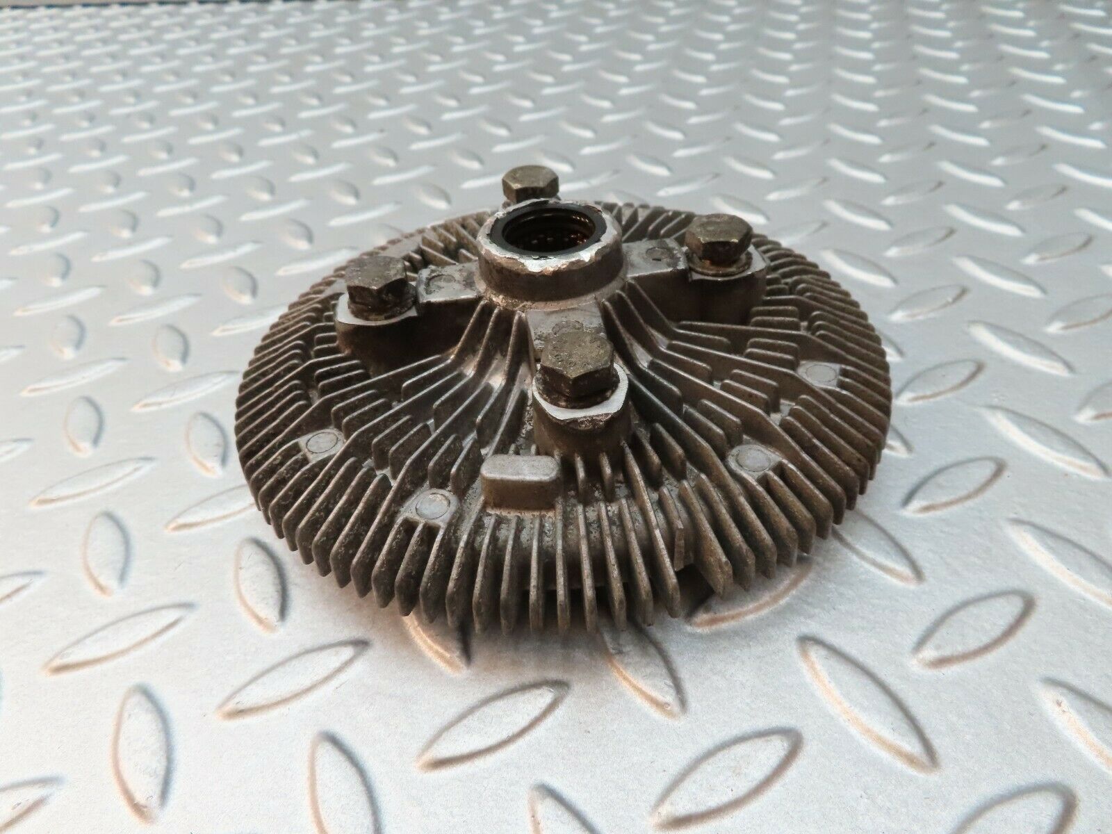 4686 Mercedes-Benz W114 280CE Coupe Engine Cooling Fan Clutch