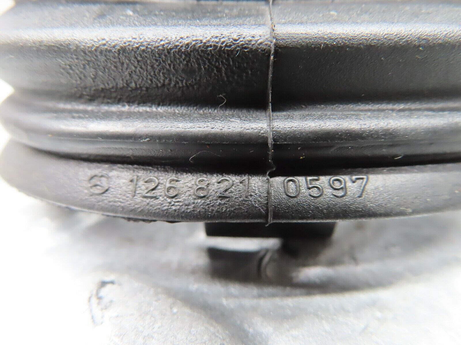 21622 Mercedes-Benz W126 300SE Rear Door Wire Protector Rubber 1248210597