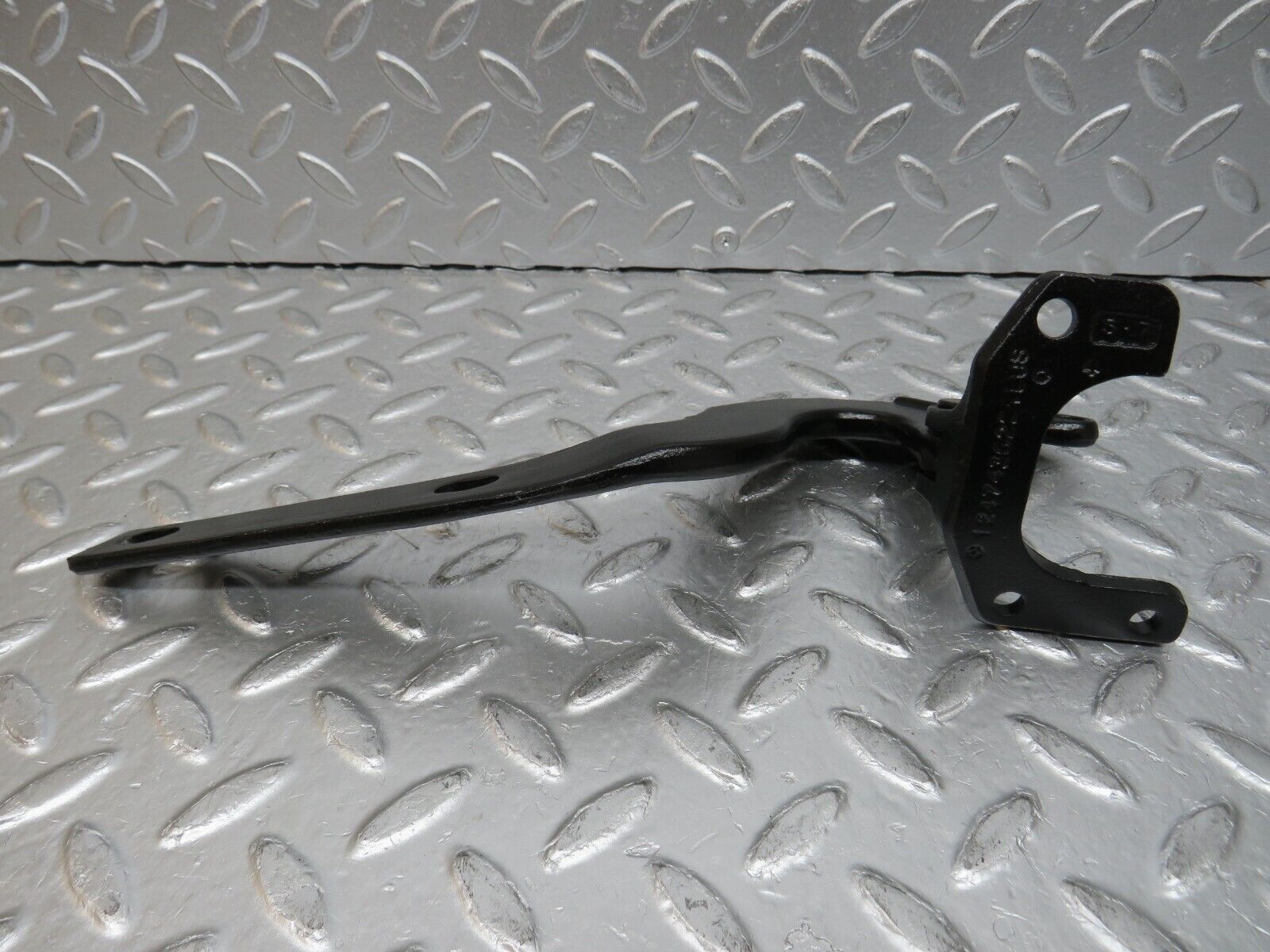 32542 Mercedes-Benz S124 300TE Trunk Lid Hinge Right 1247430451 1247430221