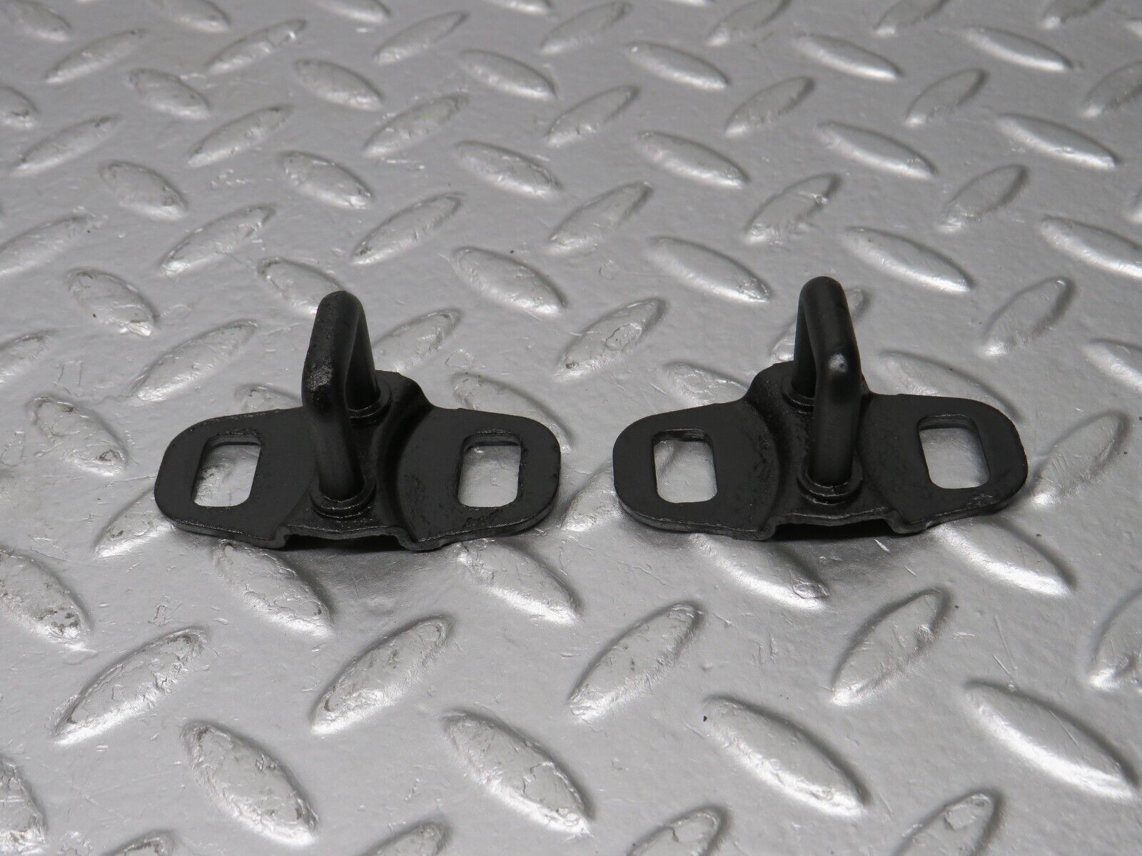 39708 Mercedes-Benz R129 320SL Coupe Bonnet Lock Catch Pair 1298800060