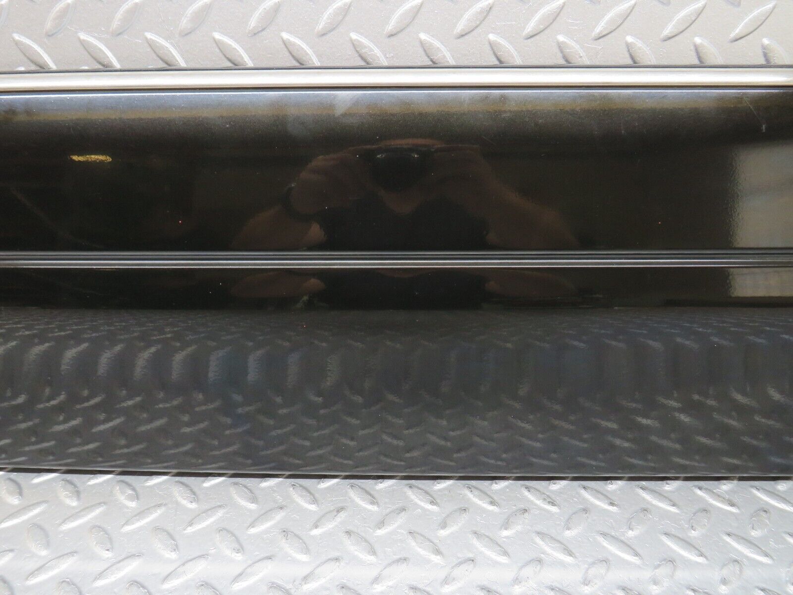 35293 Mercedes-Benz W140 Front Left Door Moulding Trim 1406907140