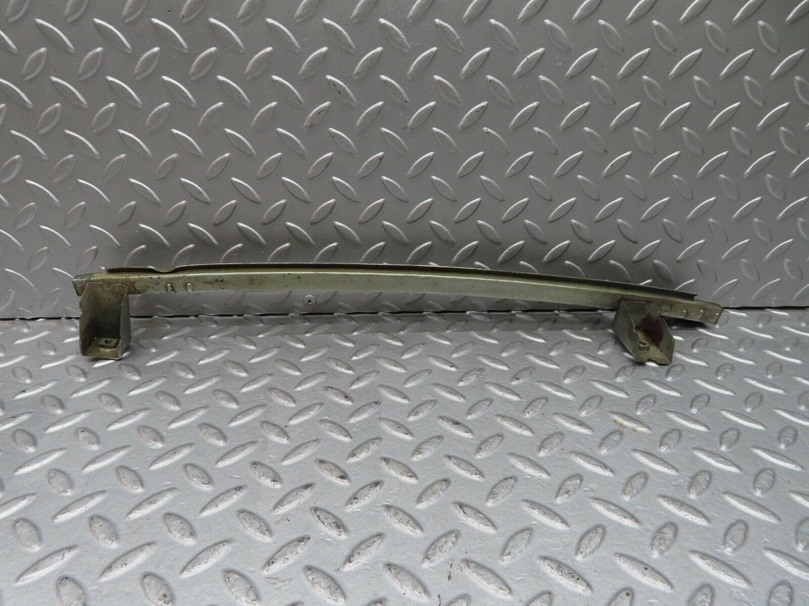 12487 Mercedes-Benz W108 280SE 3.5 Front Right Window Channel