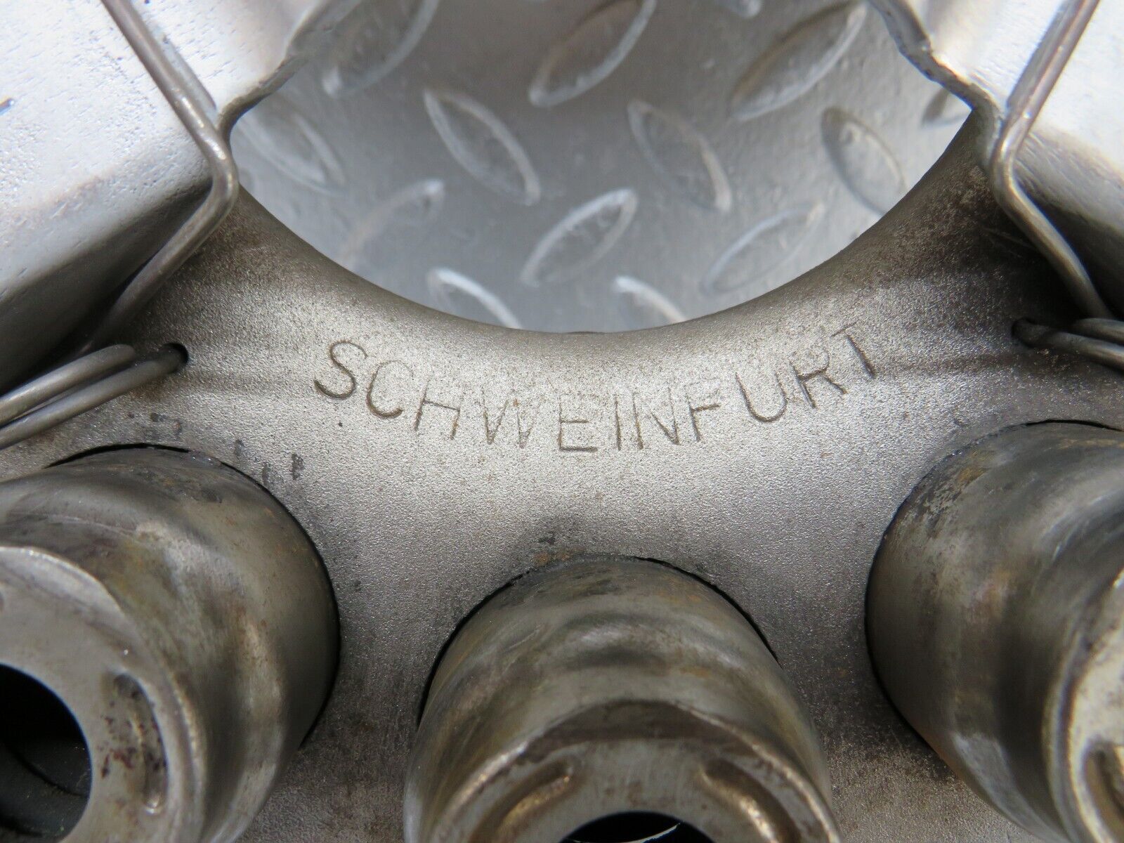 35920 Mercedes-Benz 240D OM616.912 Clutch Pressure Plate YK228KX