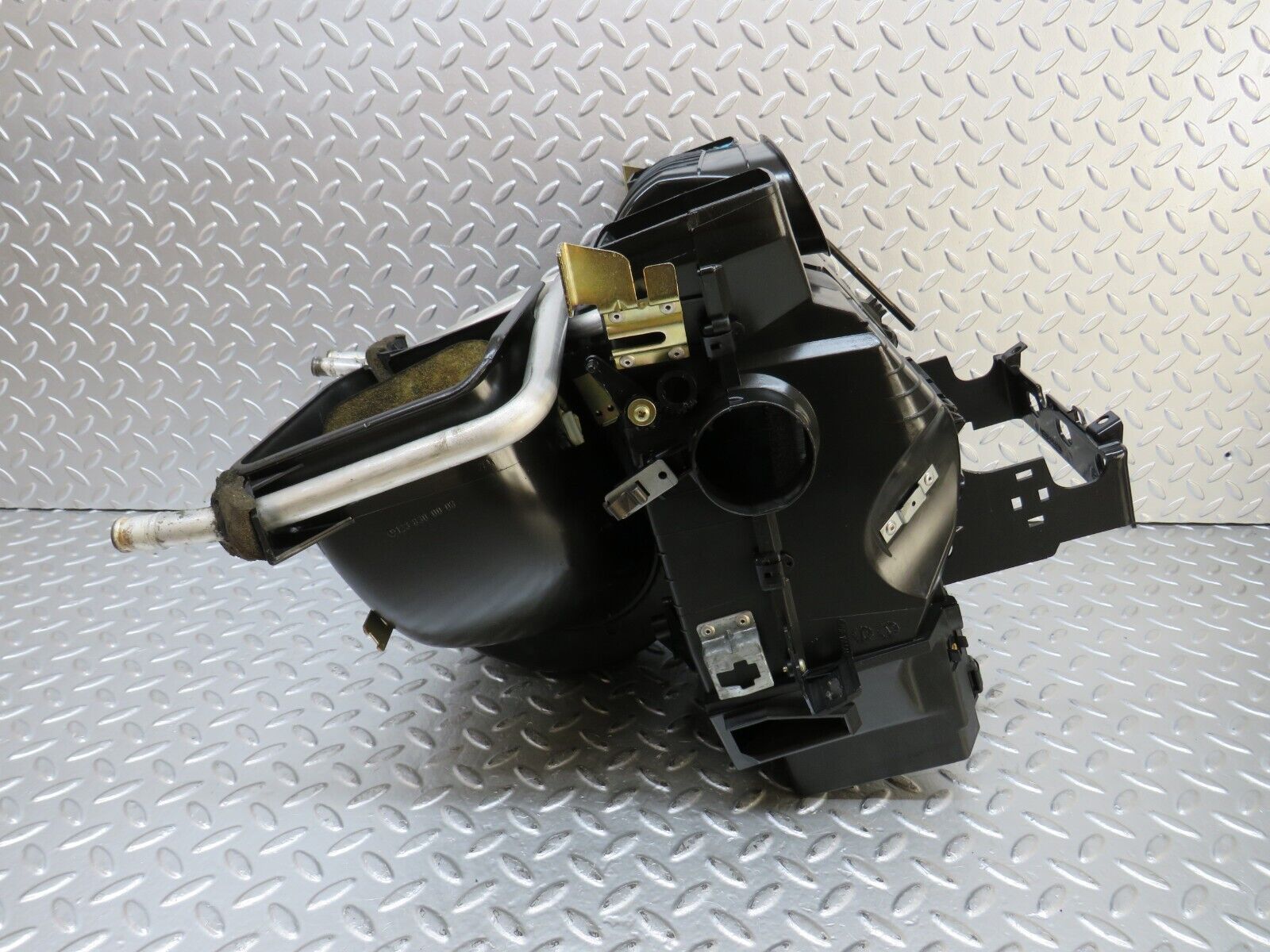 27356 Mercedes-Benz W123 280E Heater Box Blower Housing Bosch 0130062800