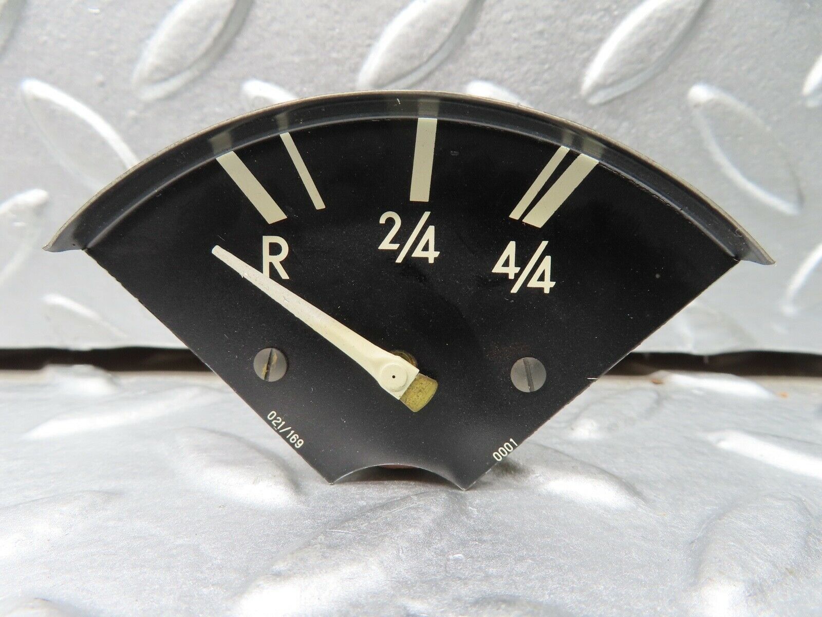 18342 Mercedes-Benz W115 Fuel Gauge