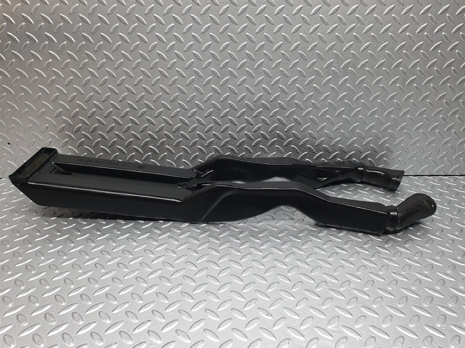 40903 Mercedes-Benz W126 300SE Cabin Center Air Duct Channel 1268317946