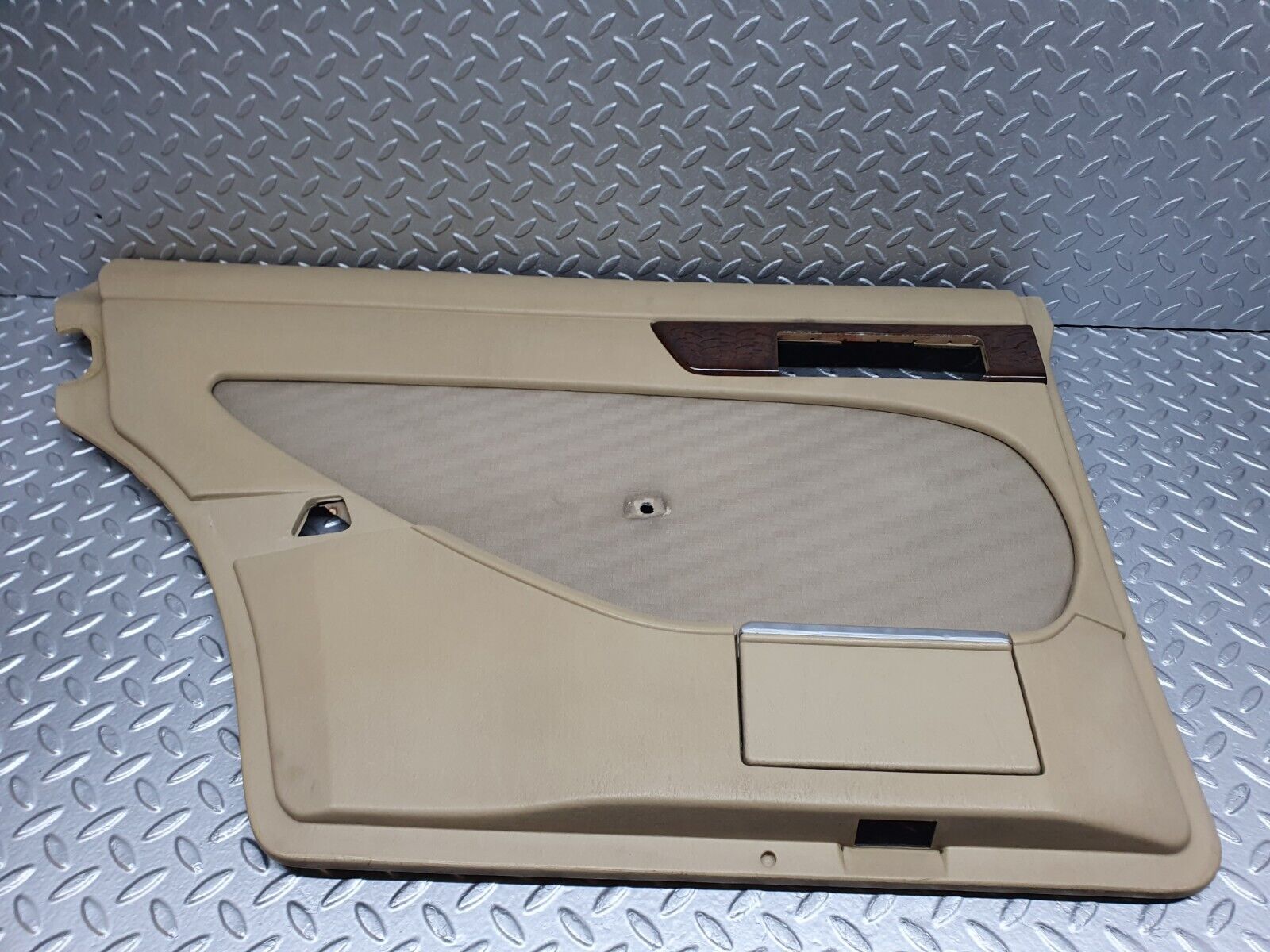 41120 Mercedes-Benz W126 300SE Rear Left Door Card Beige 1267370170
