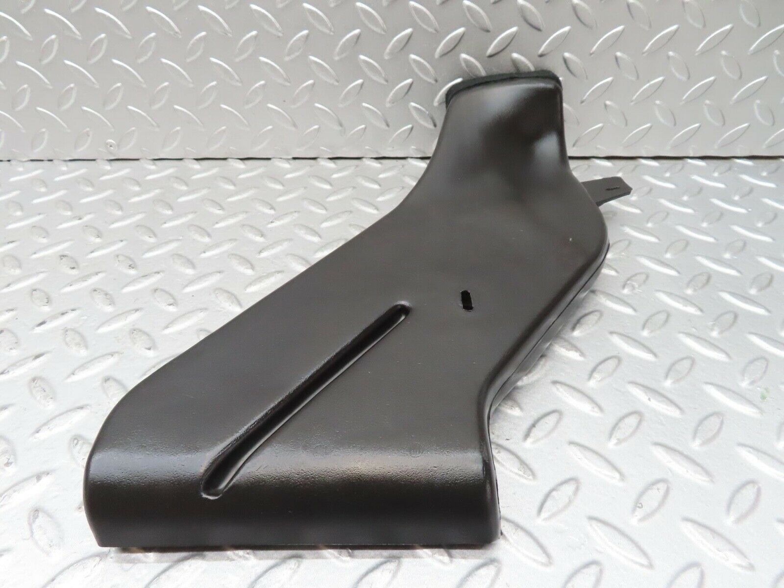 14688 Mercedes-Benz W201 190E Air Duct Heater Ventilation Left Side