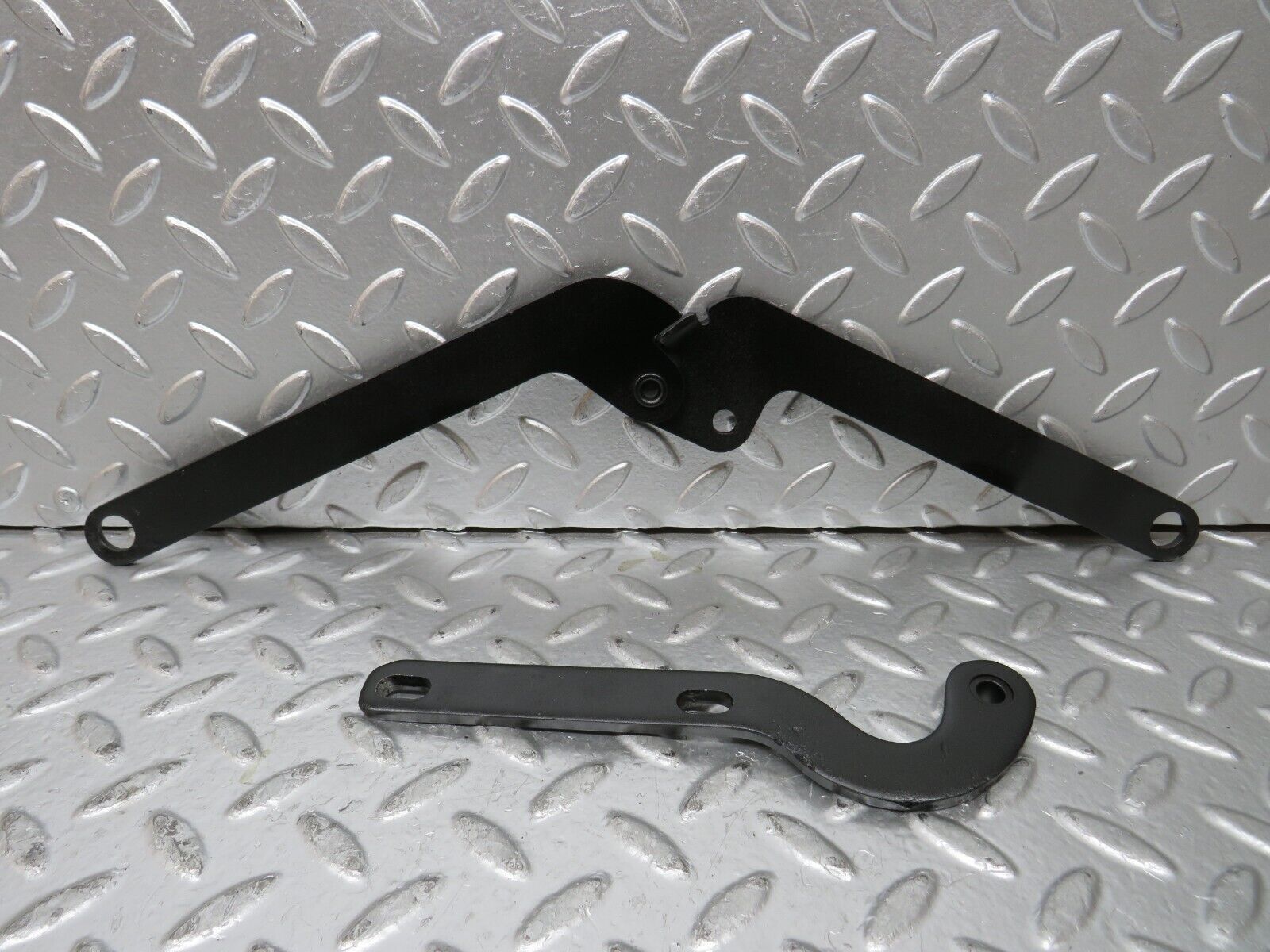 23835 Mercedes-Benz C107 450SLC Coupe Bonnet Hinge Left Side