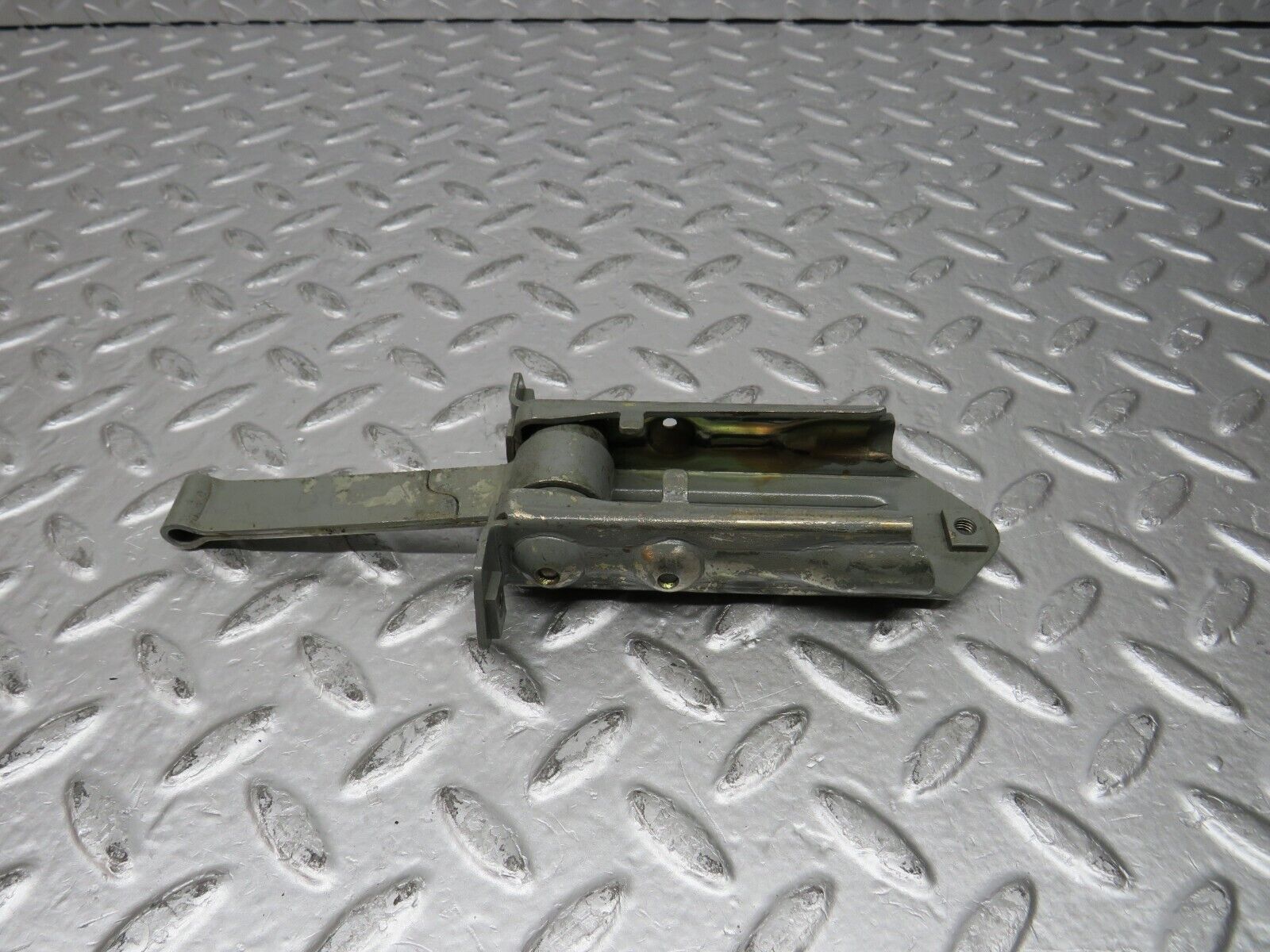 31799 Mercedes-Benz W201 190LE 1.8L Door Safety Check Strap