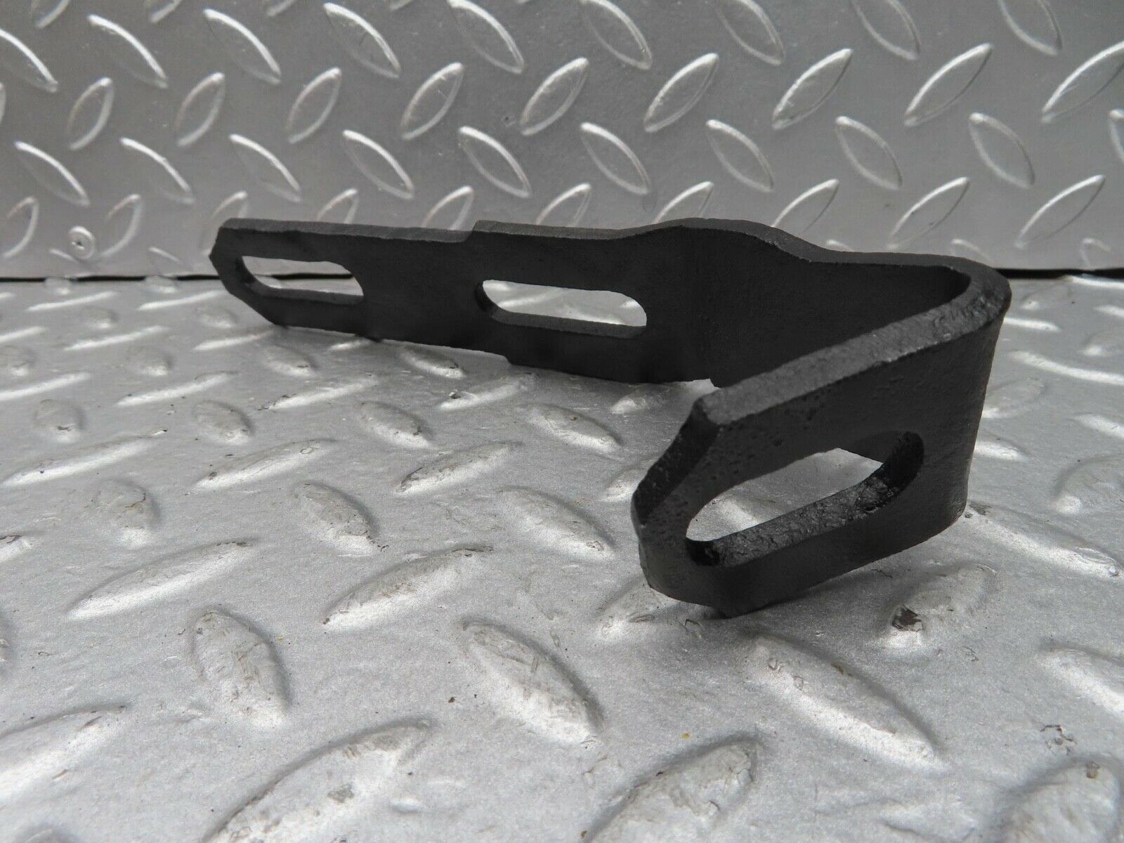 14508 Mercedes-Benz W116 350SE Front Bumper Bracket Holder