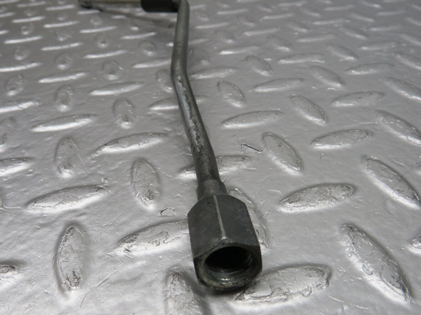 39806 Mercedes-Benz R129 320SL Coupe Fuel Line Pipe