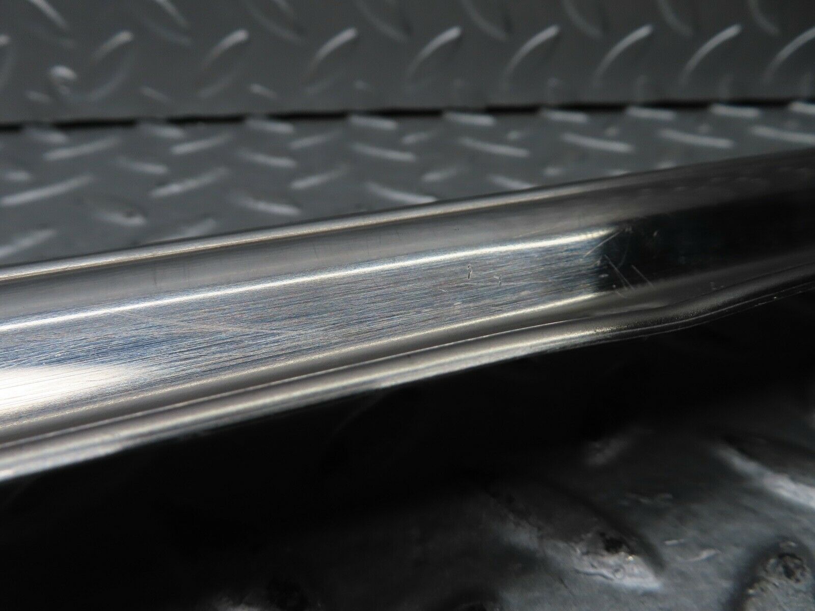 20956 Mercedes-Benz W114 250CE Coupe Left Door Sill Chrome