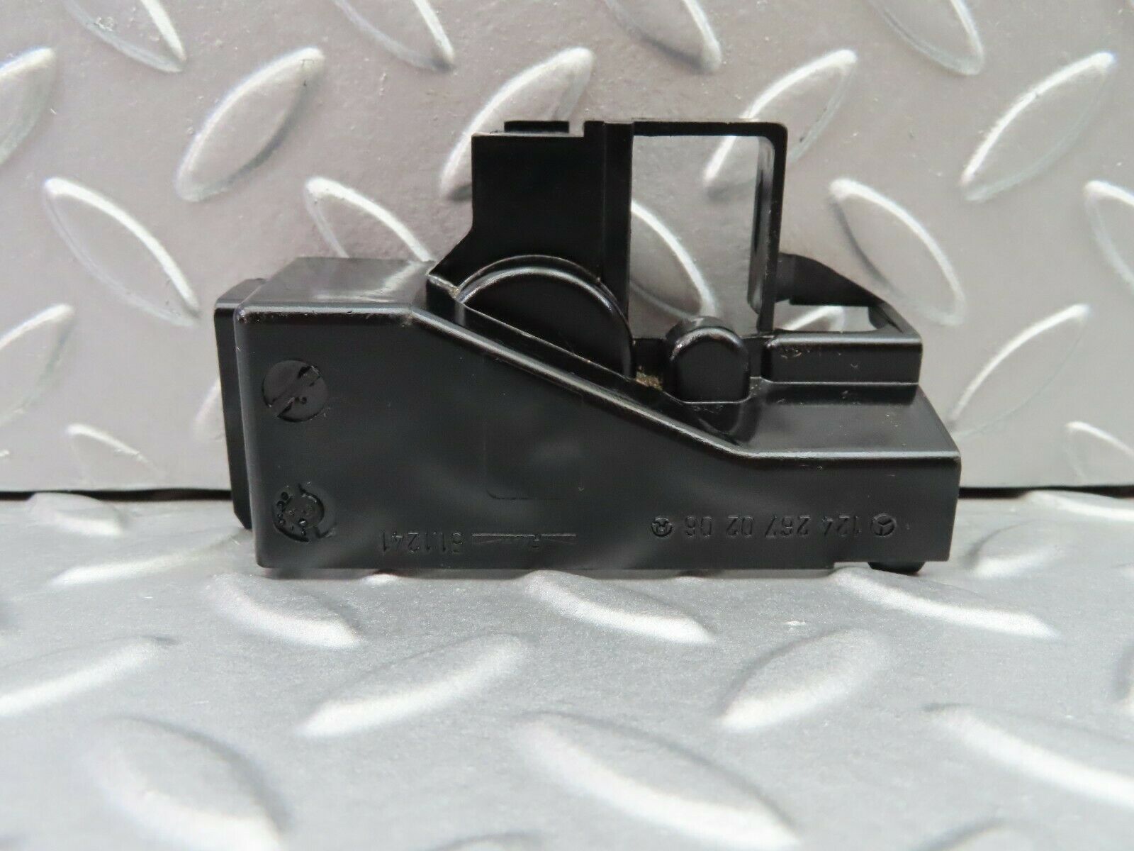 6754 Mercedes-Benz S124 E220 Wagon Gear Selector Trim 1242670206